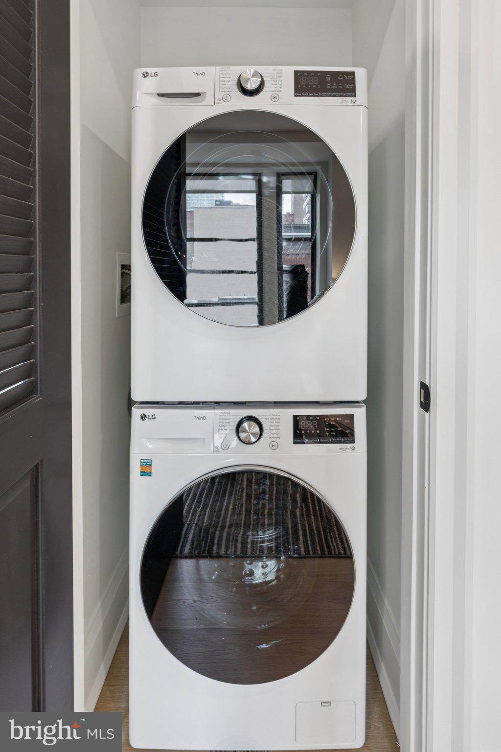 RITTENHOUSE SQUARE - Residential Lease