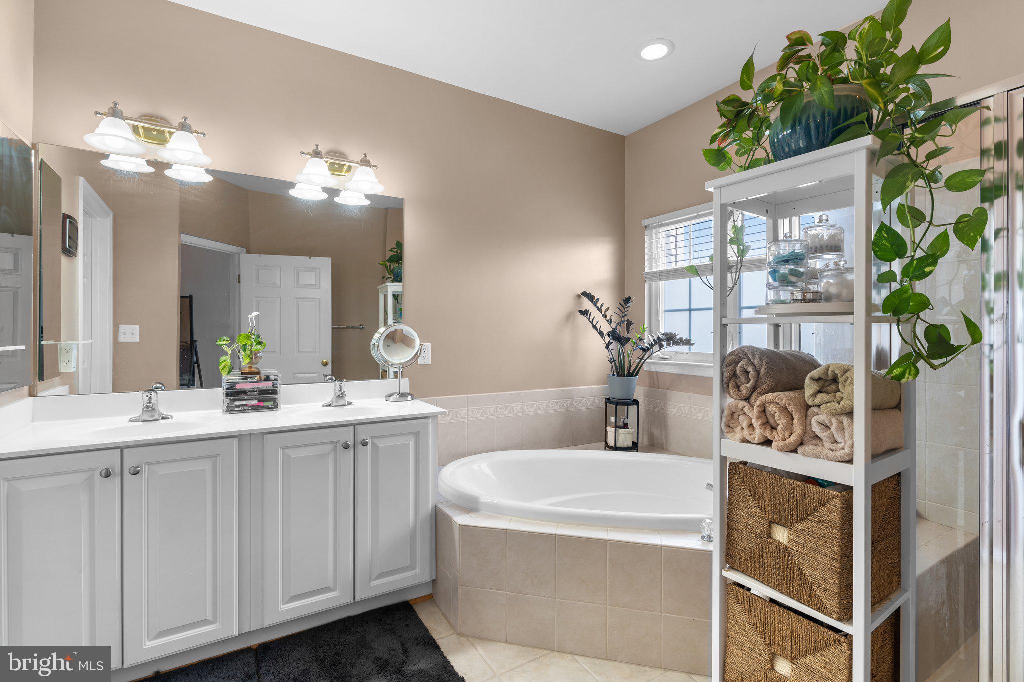 PORT POTOMAC - Residential