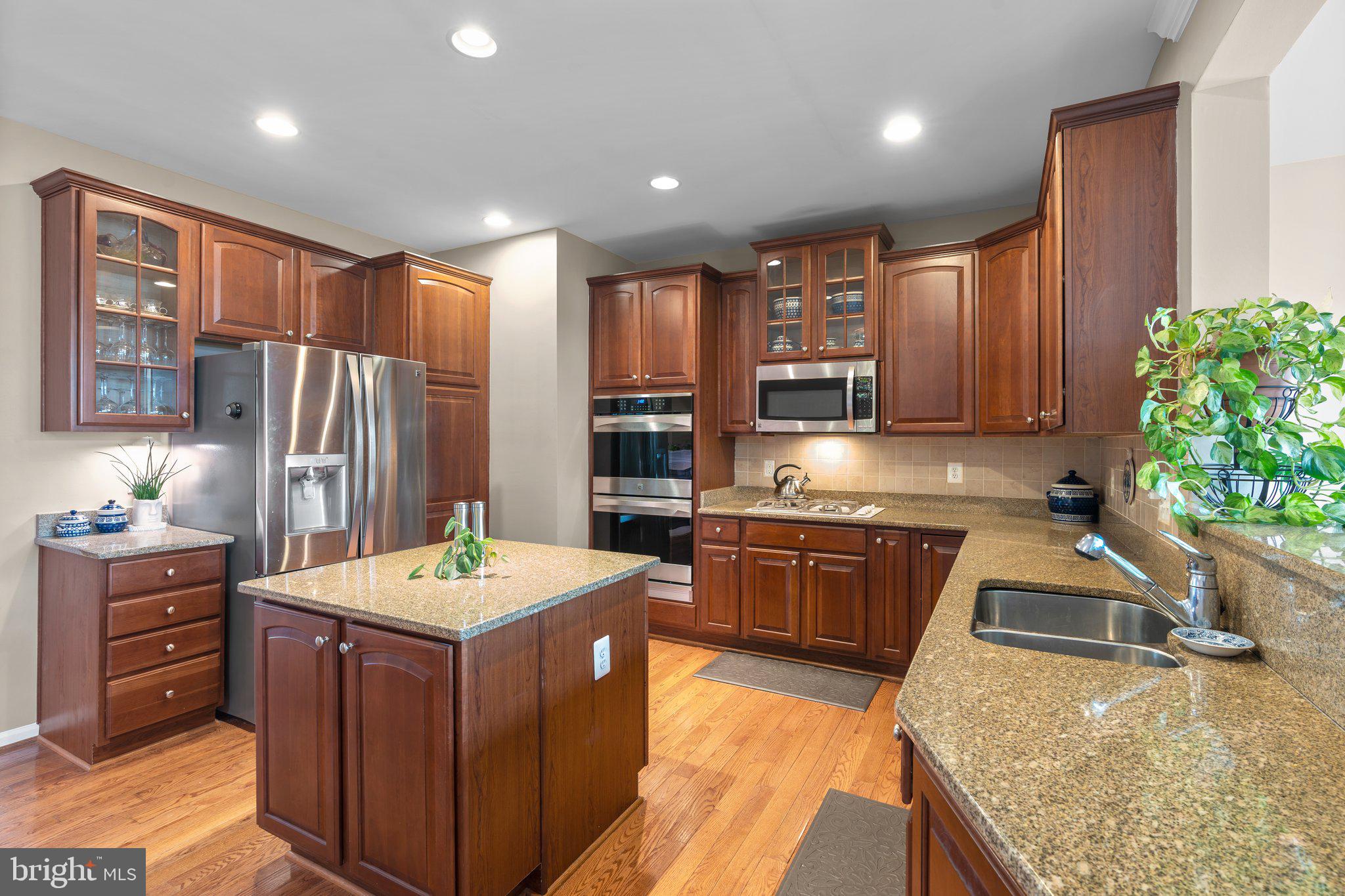 PORT POTOMAC - Residential