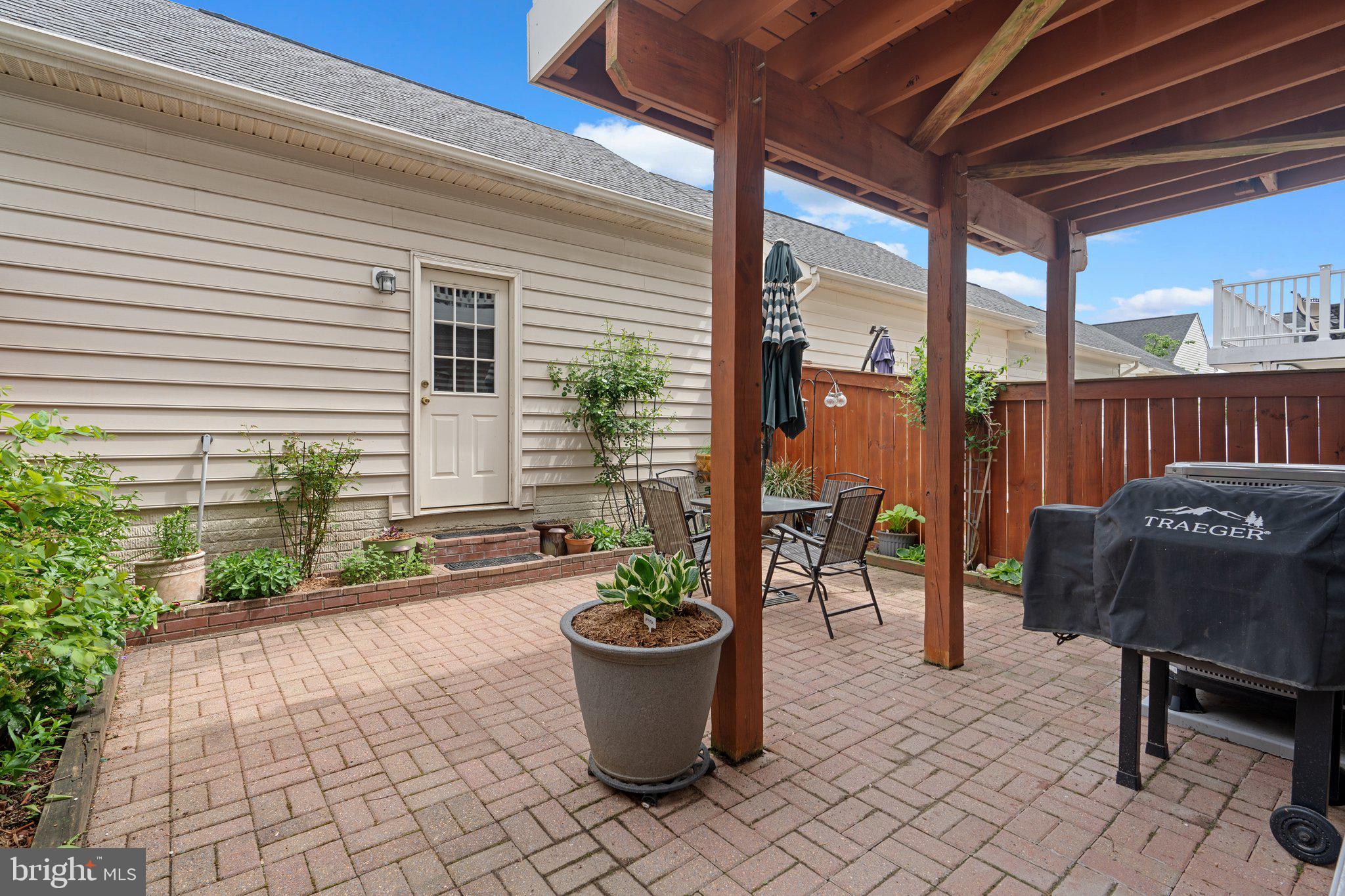 PORT POTOMAC - Residential