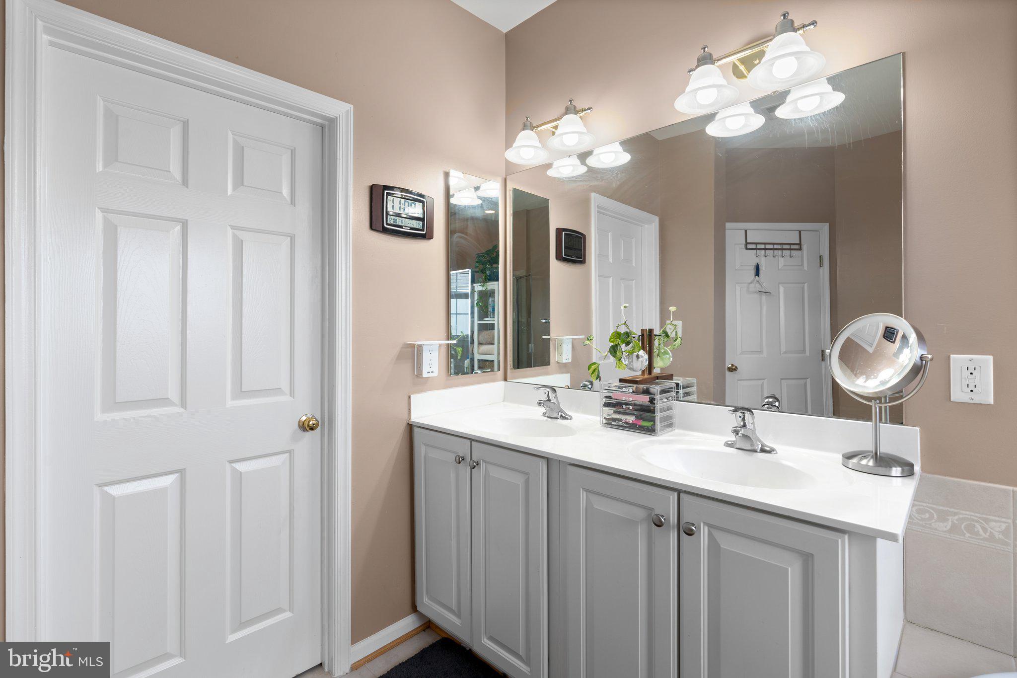 PORT POTOMAC - Residential