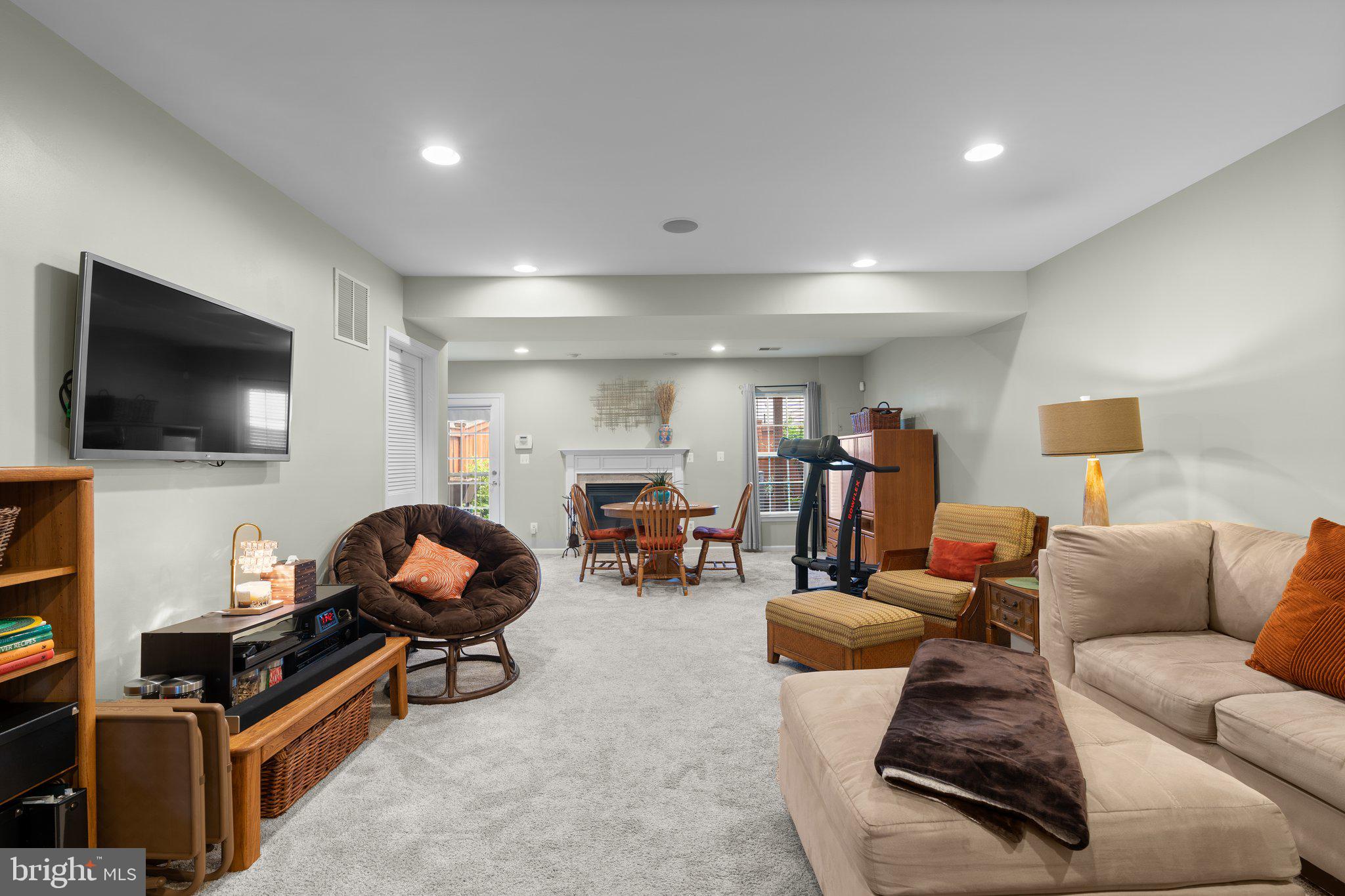 PORT POTOMAC - Residential