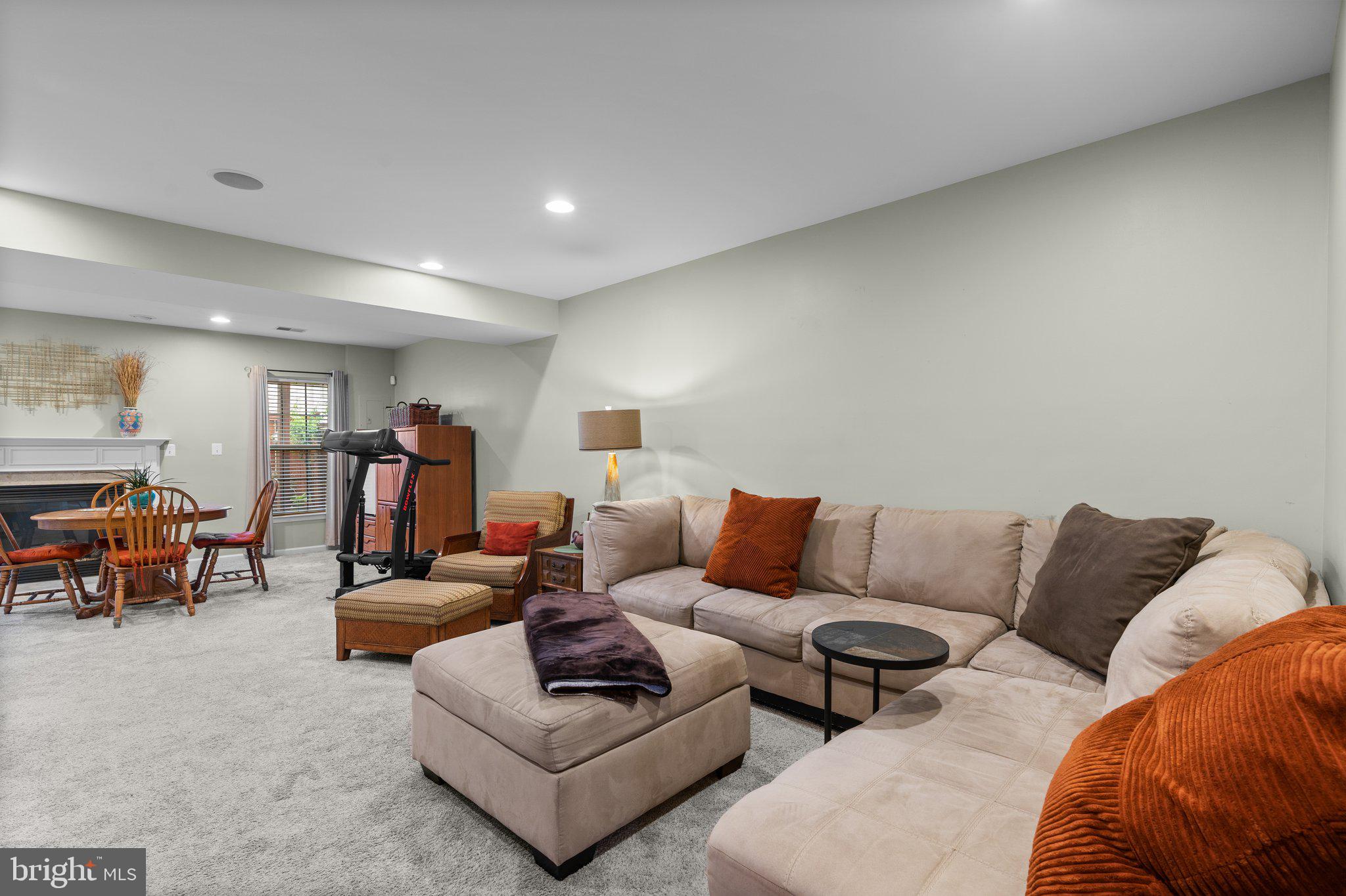 PORT POTOMAC - Residential