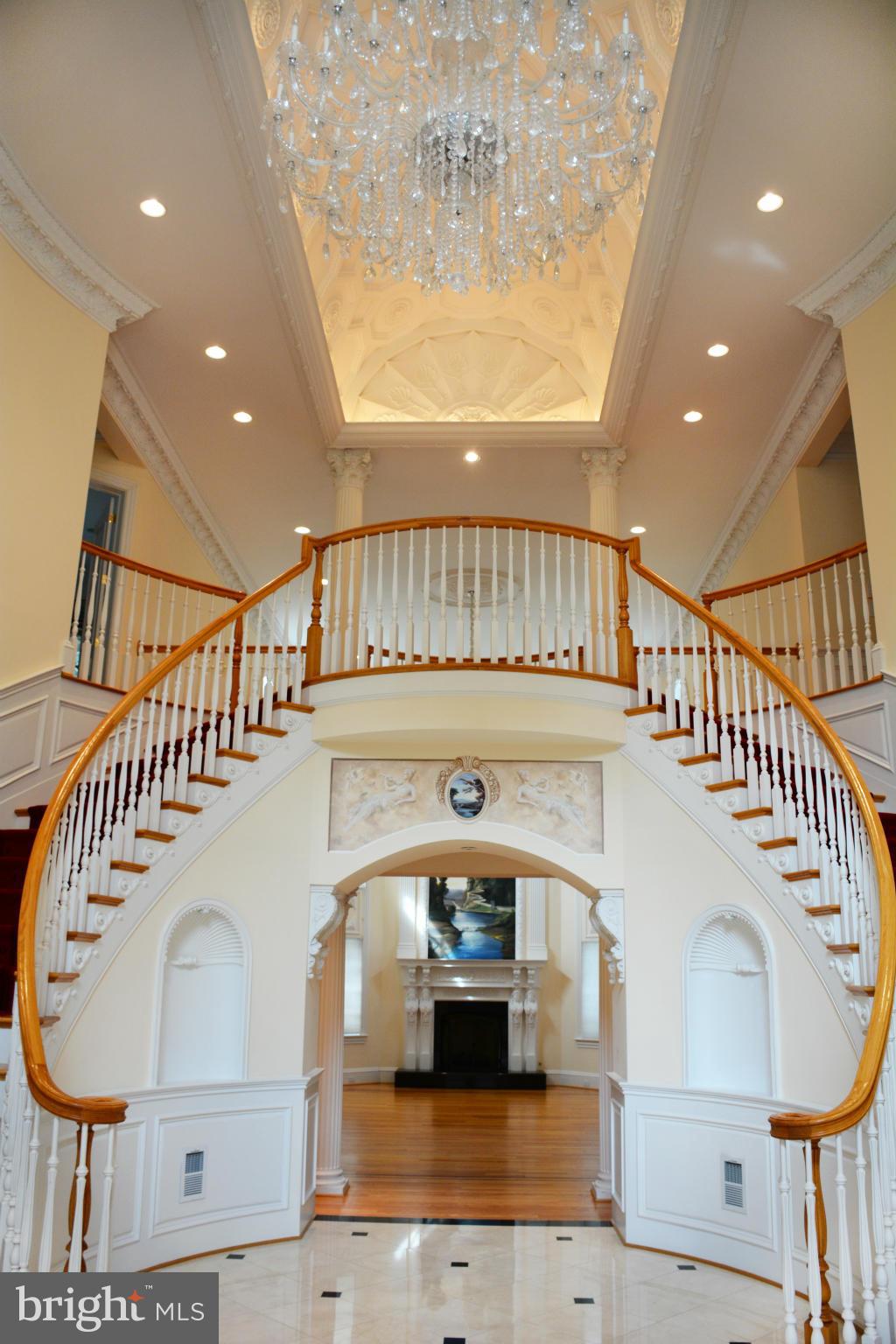 ELMWOOD ESTATES - Residential Lease