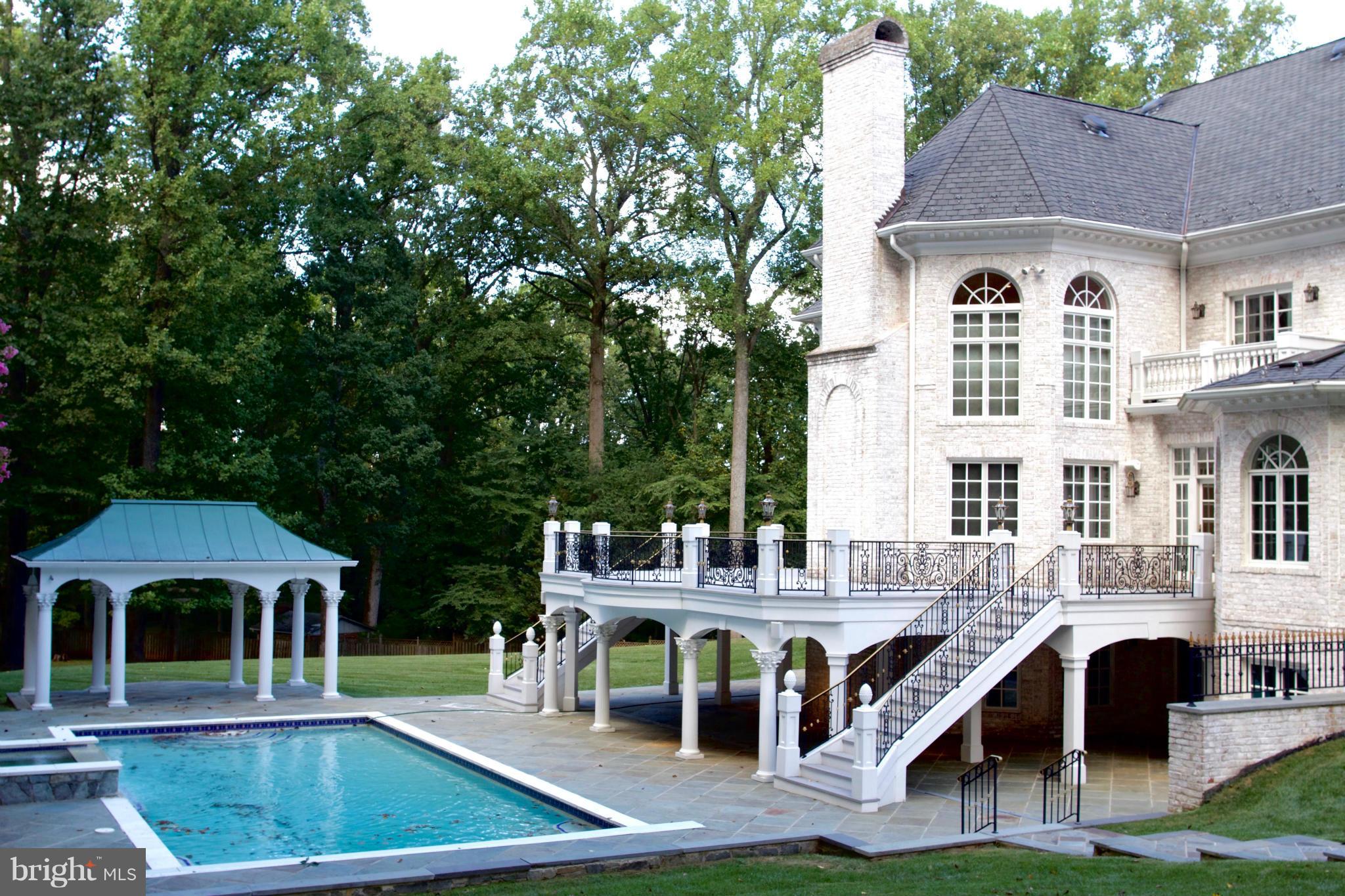 ELMWOOD ESTATES - Residential Lease