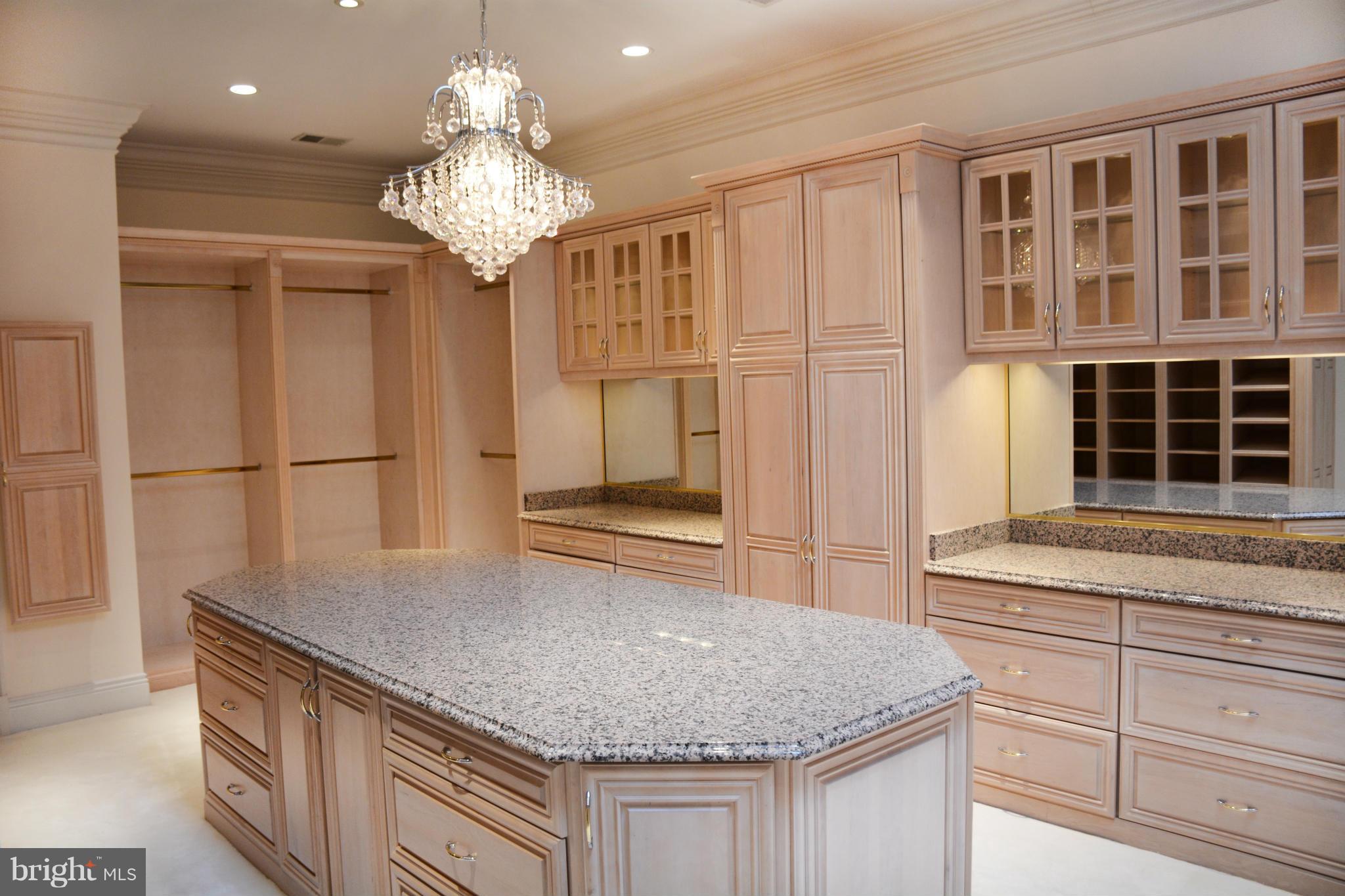 ELMWOOD ESTATES - Residential Lease