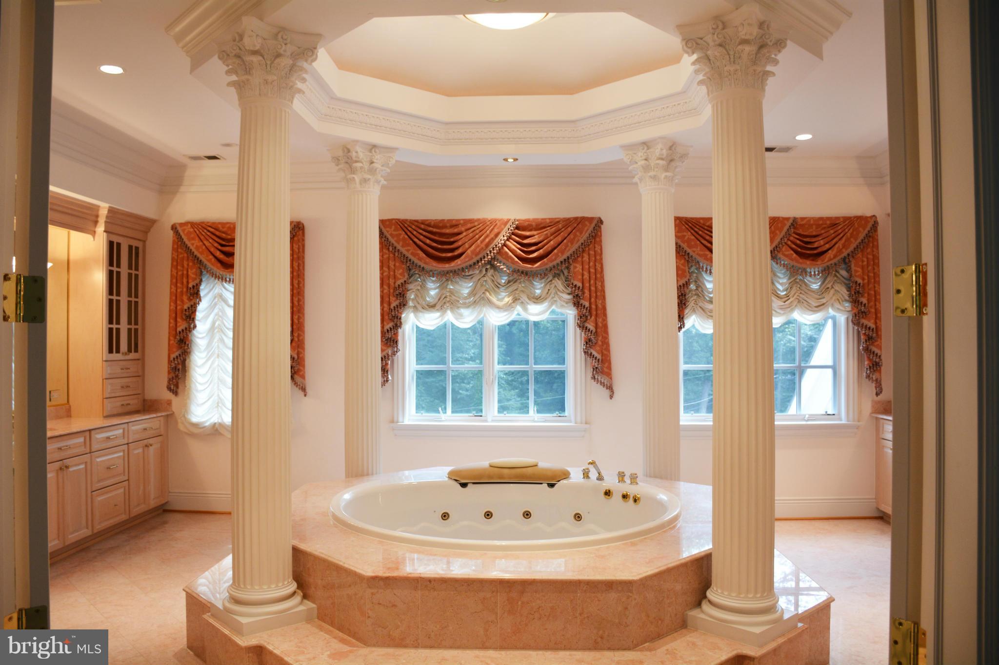 ELMWOOD ESTATES - Residential Lease