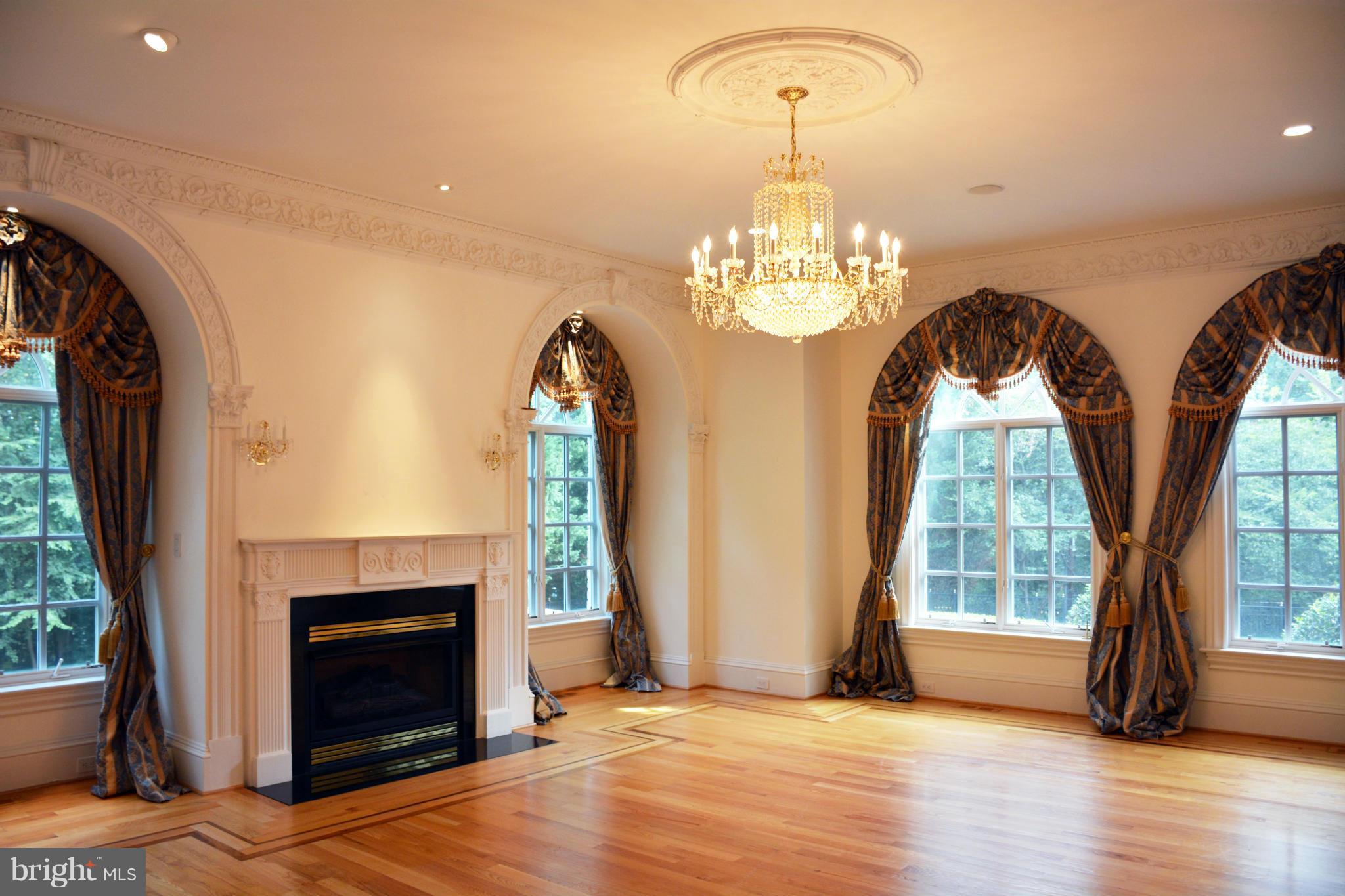 ELMWOOD ESTATES - Residential Lease