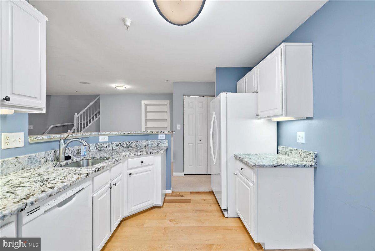 SUTTON RIDGE - Residential Lease