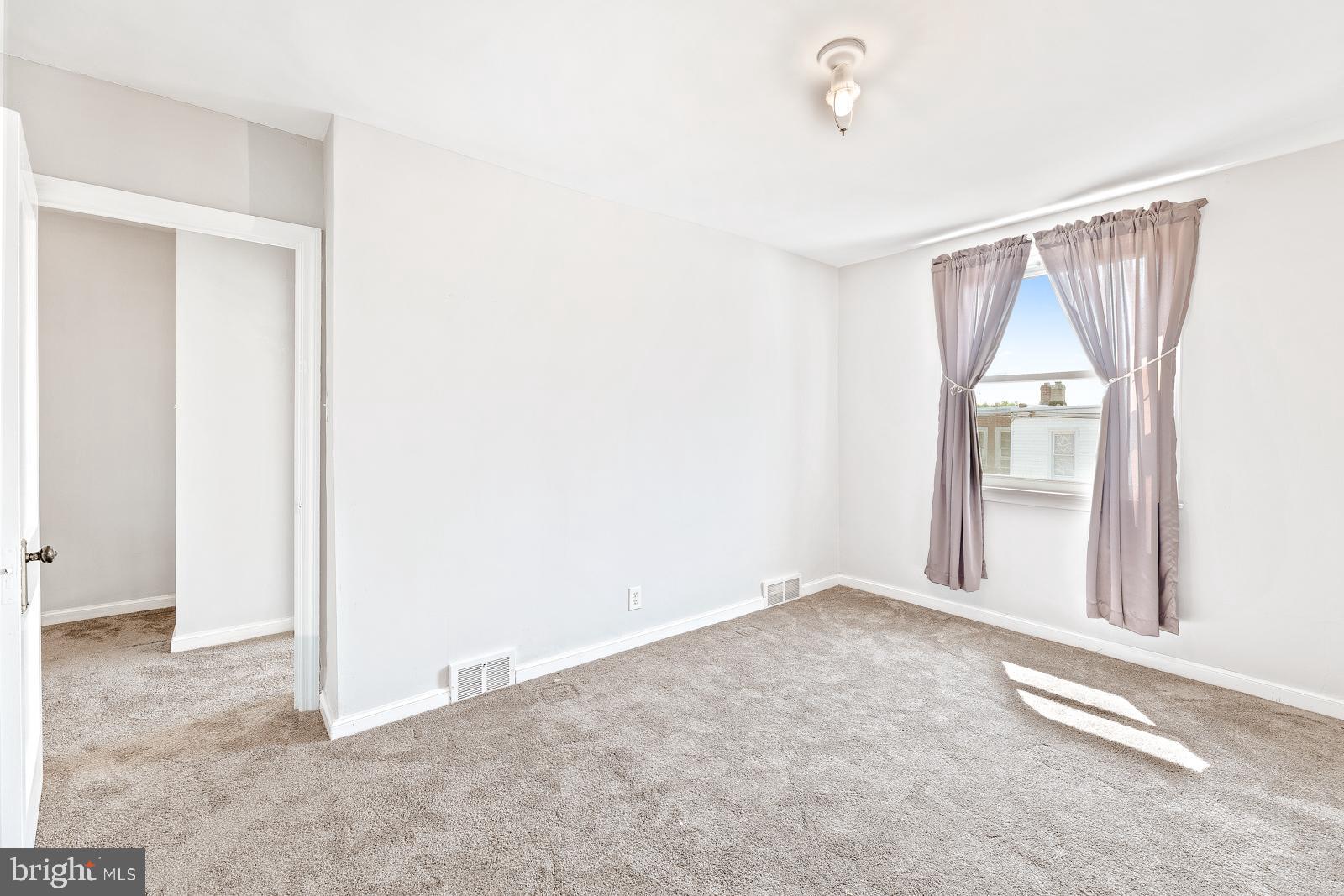 MAYFAIR - Residential