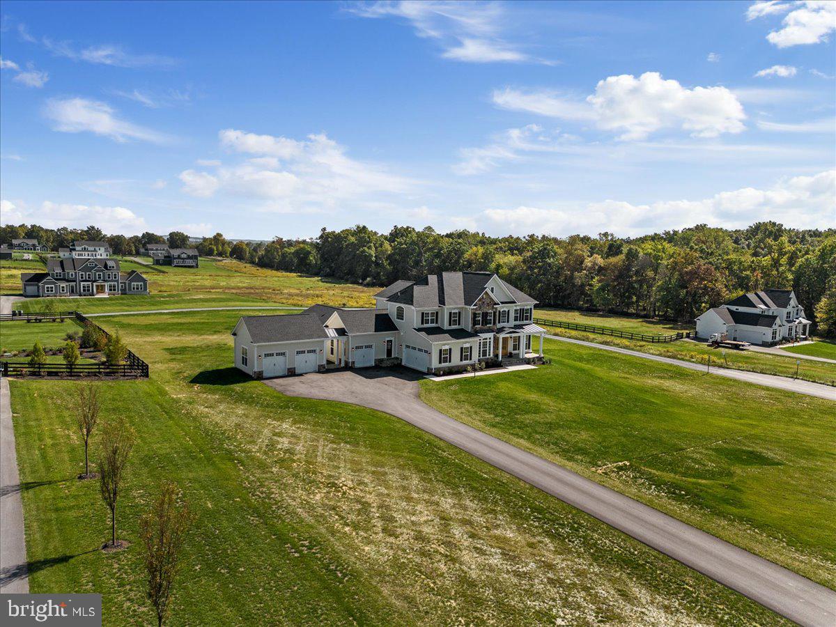 SHORT HILL - Residential