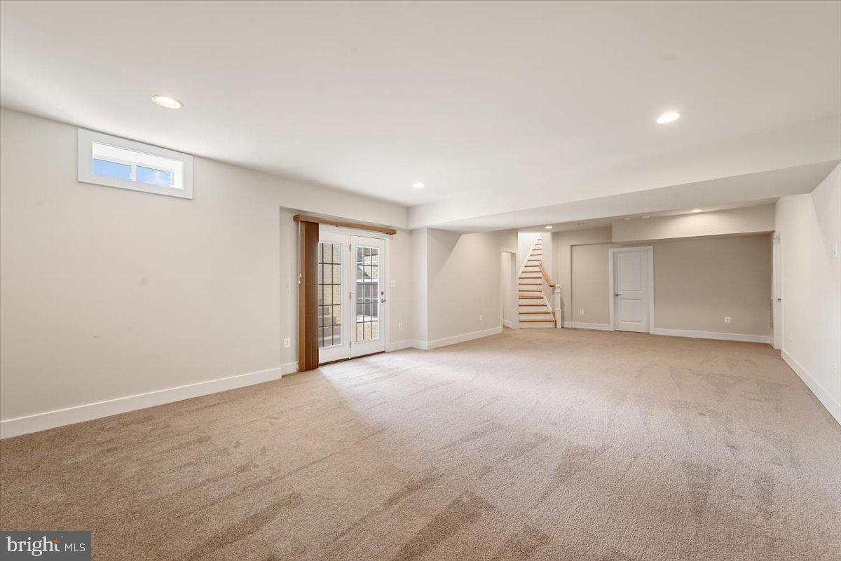 SHORT HILL - Residential