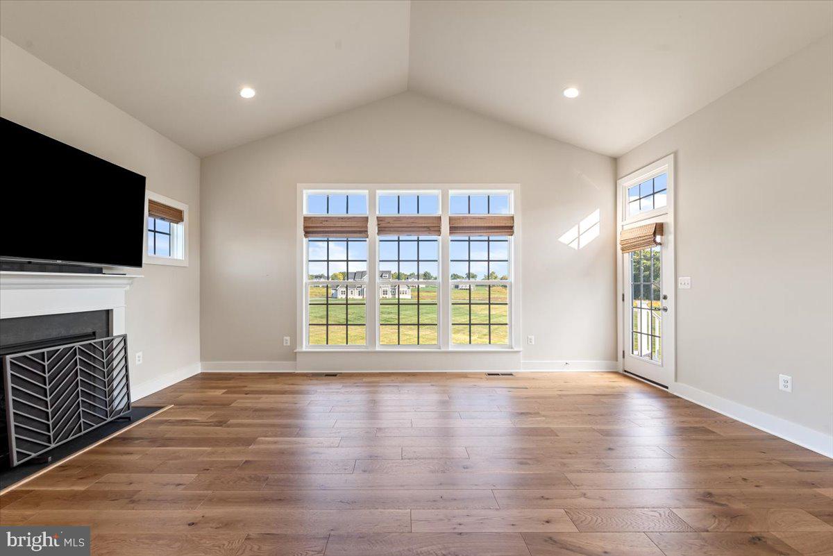 SHORT HILL - Residential