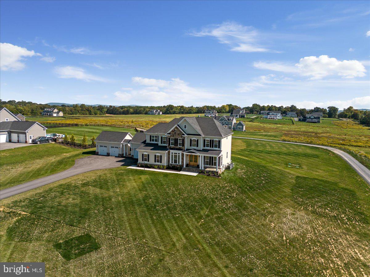 SHORT HILL - Residential