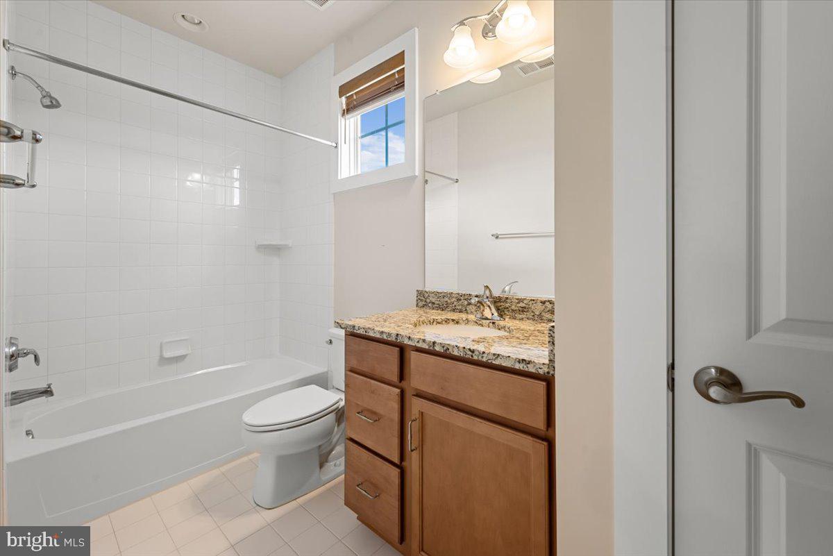 SHORT HILL - Residential