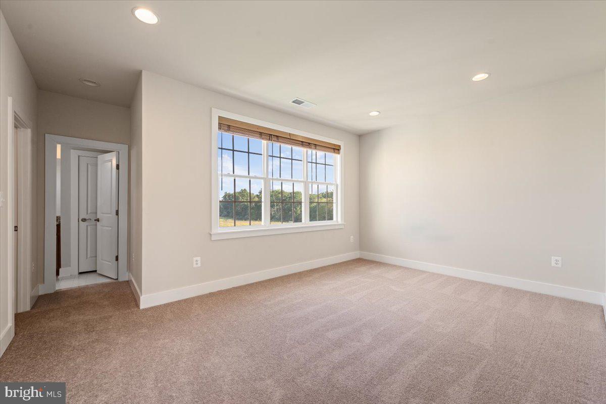 SHORT HILL - Residential