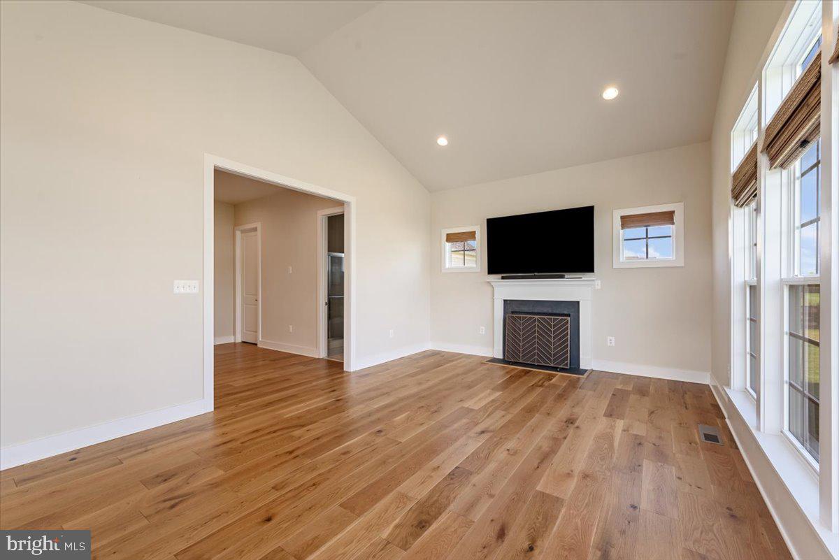 SHORT HILL - Residential