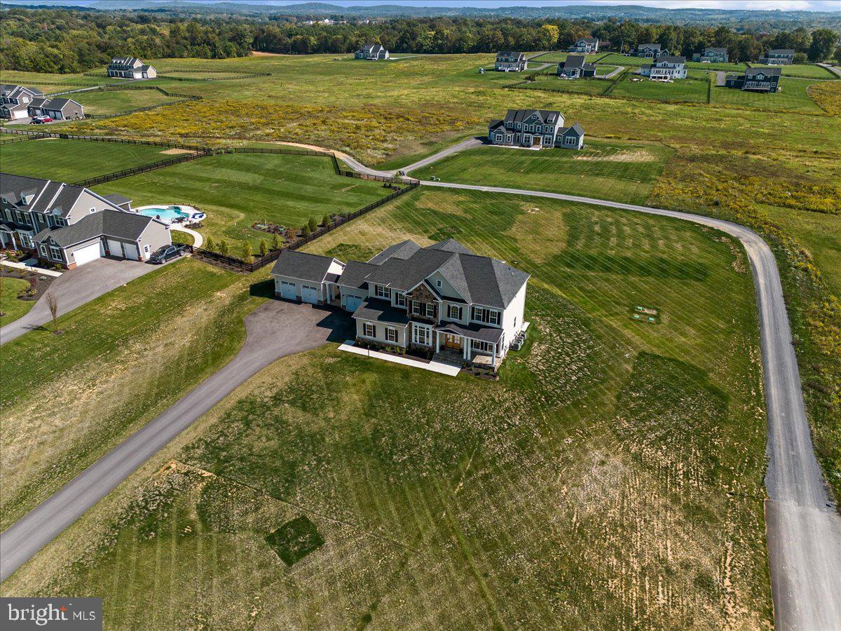 SHORT HILL - Residential