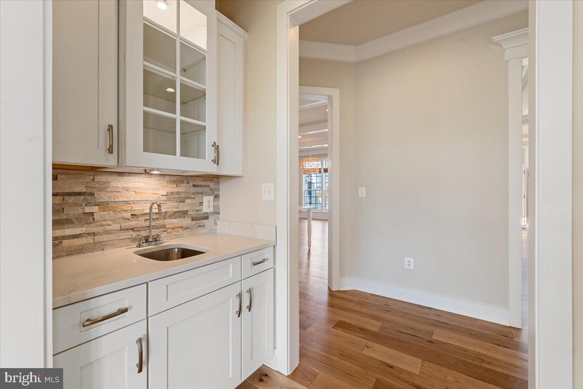 SHORT HILL - Residential