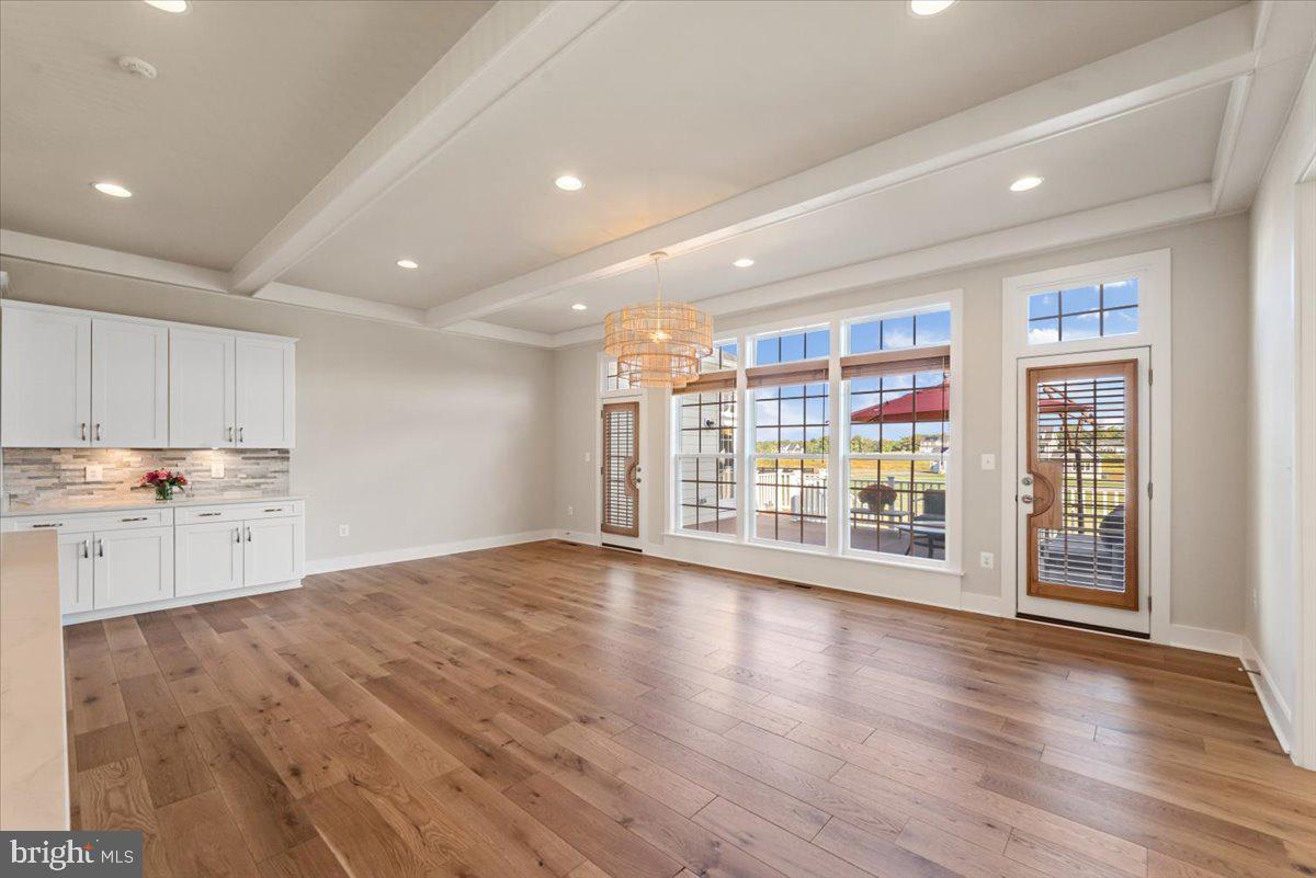 SHORT HILL - Residential