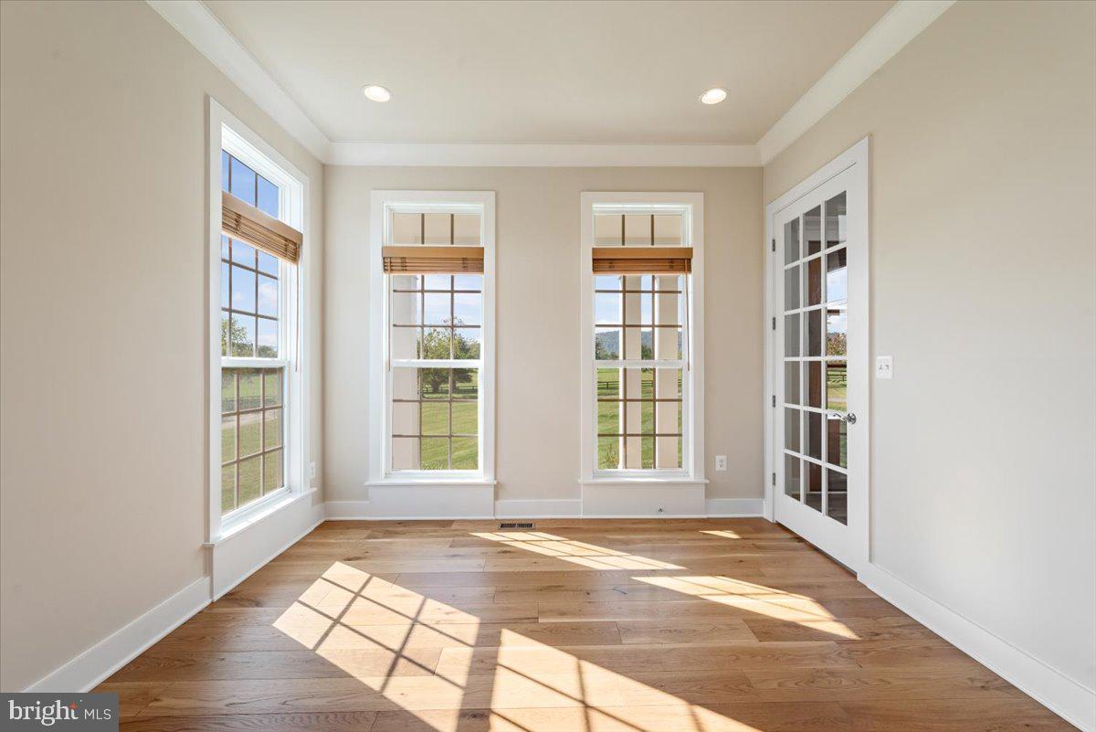 SHORT HILL - Residential