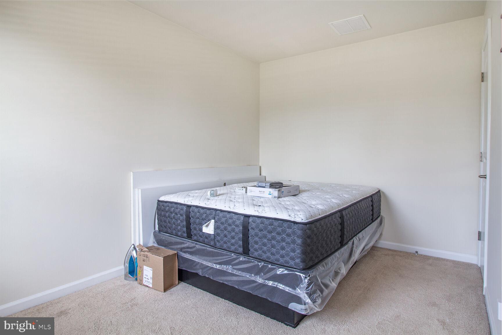 UPLANDS - Residential Lease