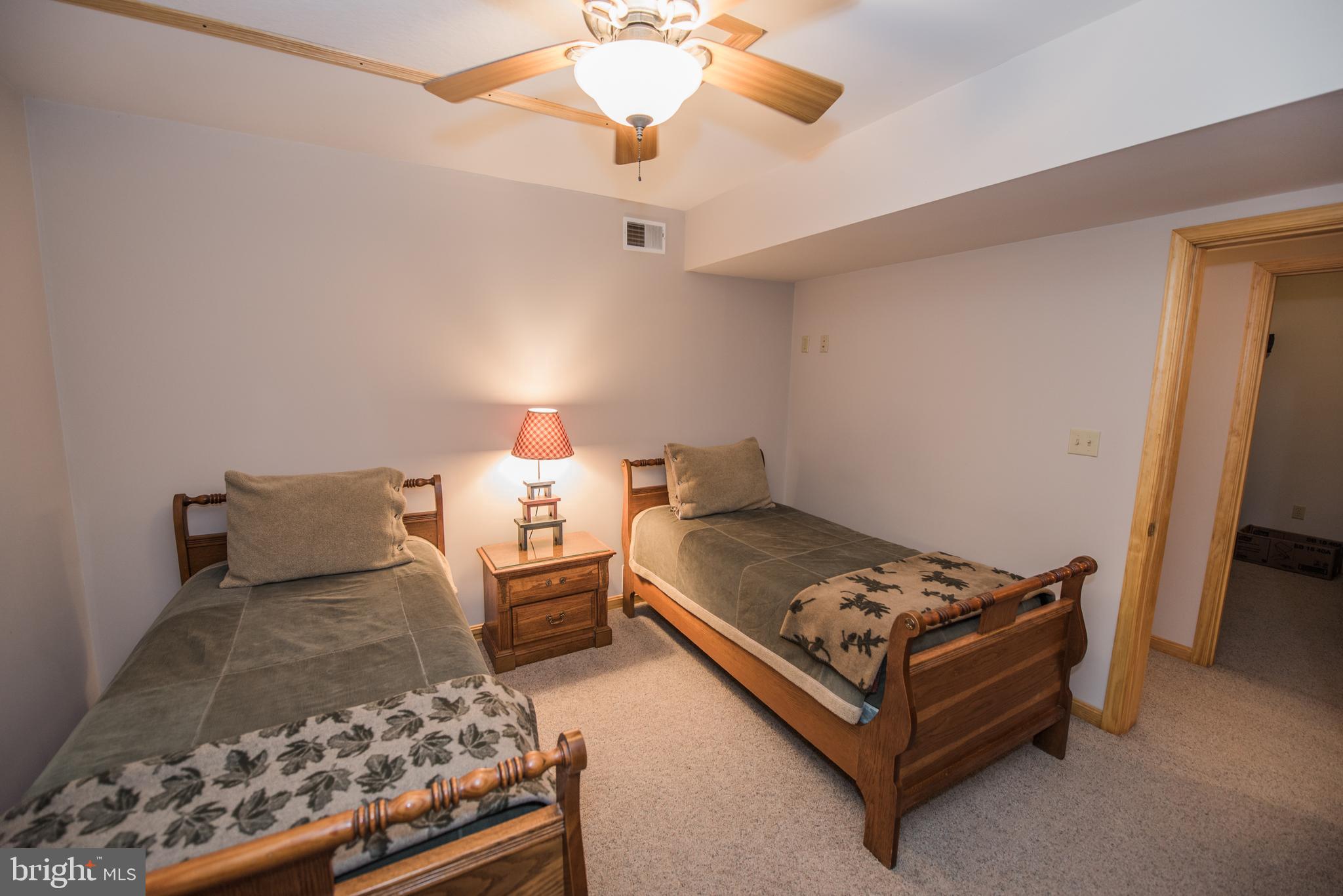 ROUSE MOUNTAIN - Residential