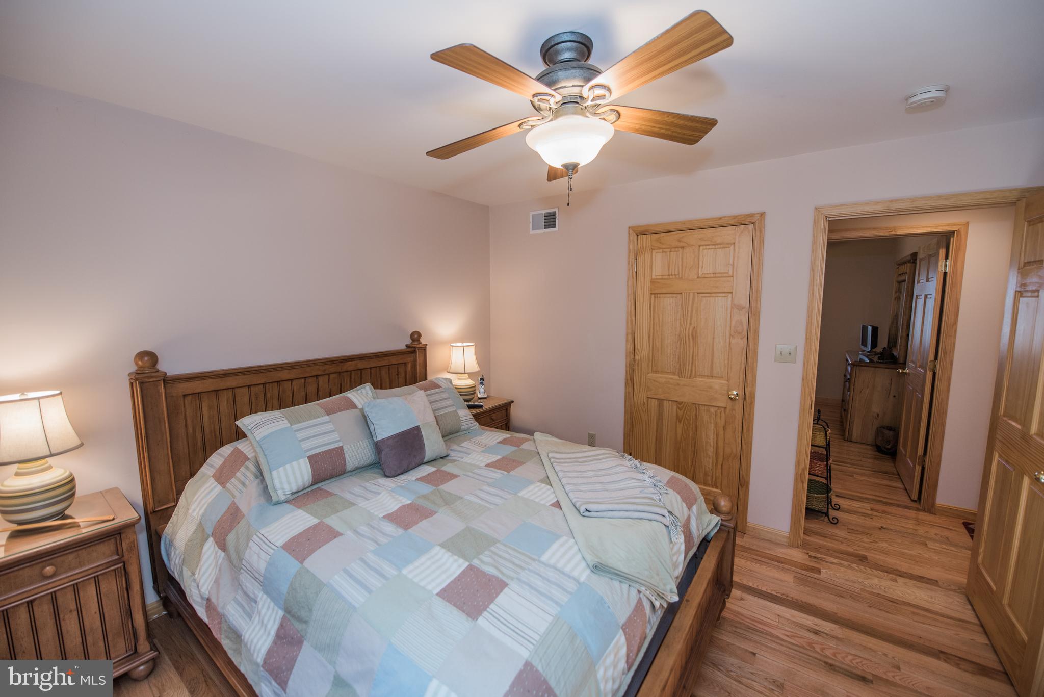 ROUSE MOUNTAIN - Residential