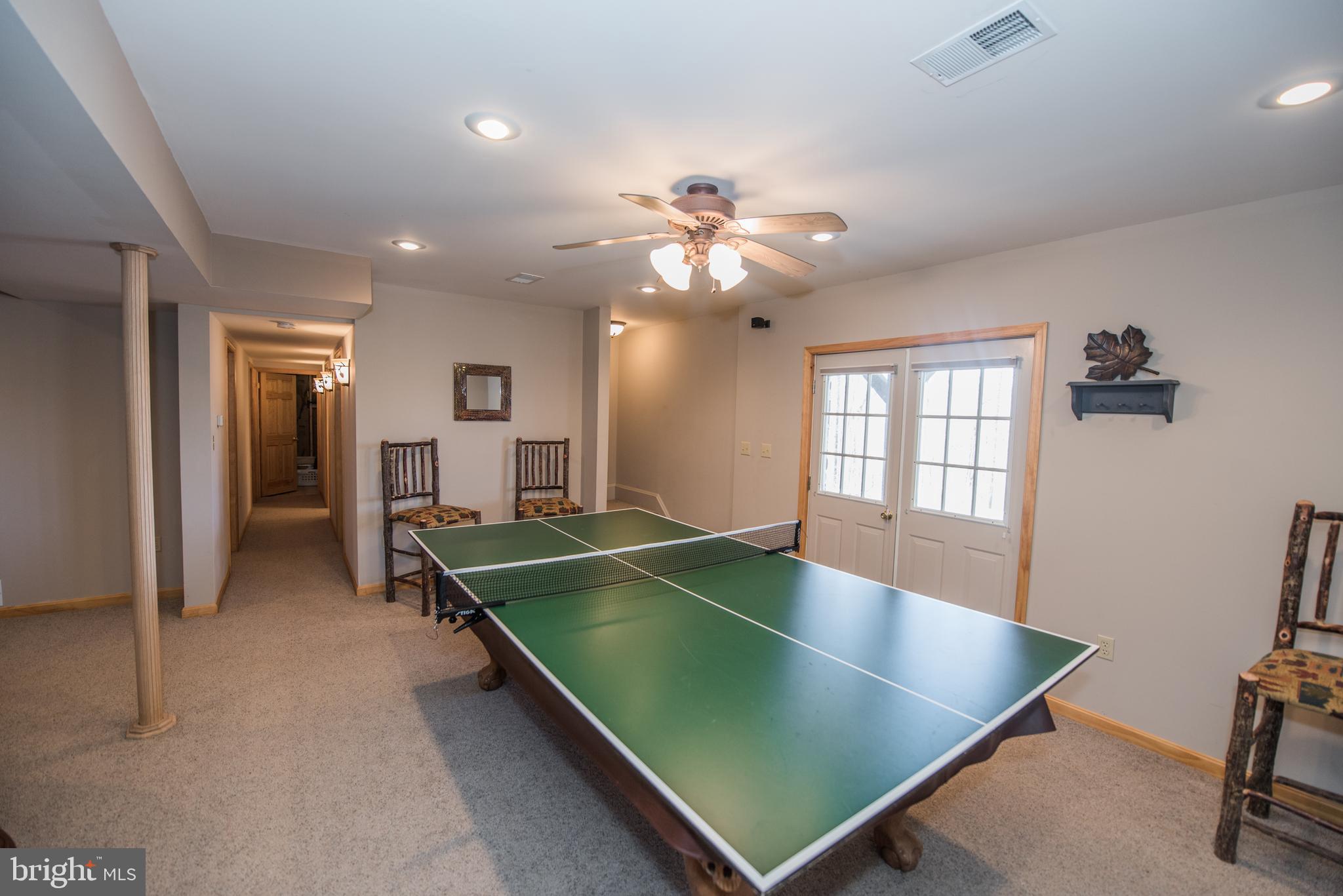 ROUSE MOUNTAIN - Residential