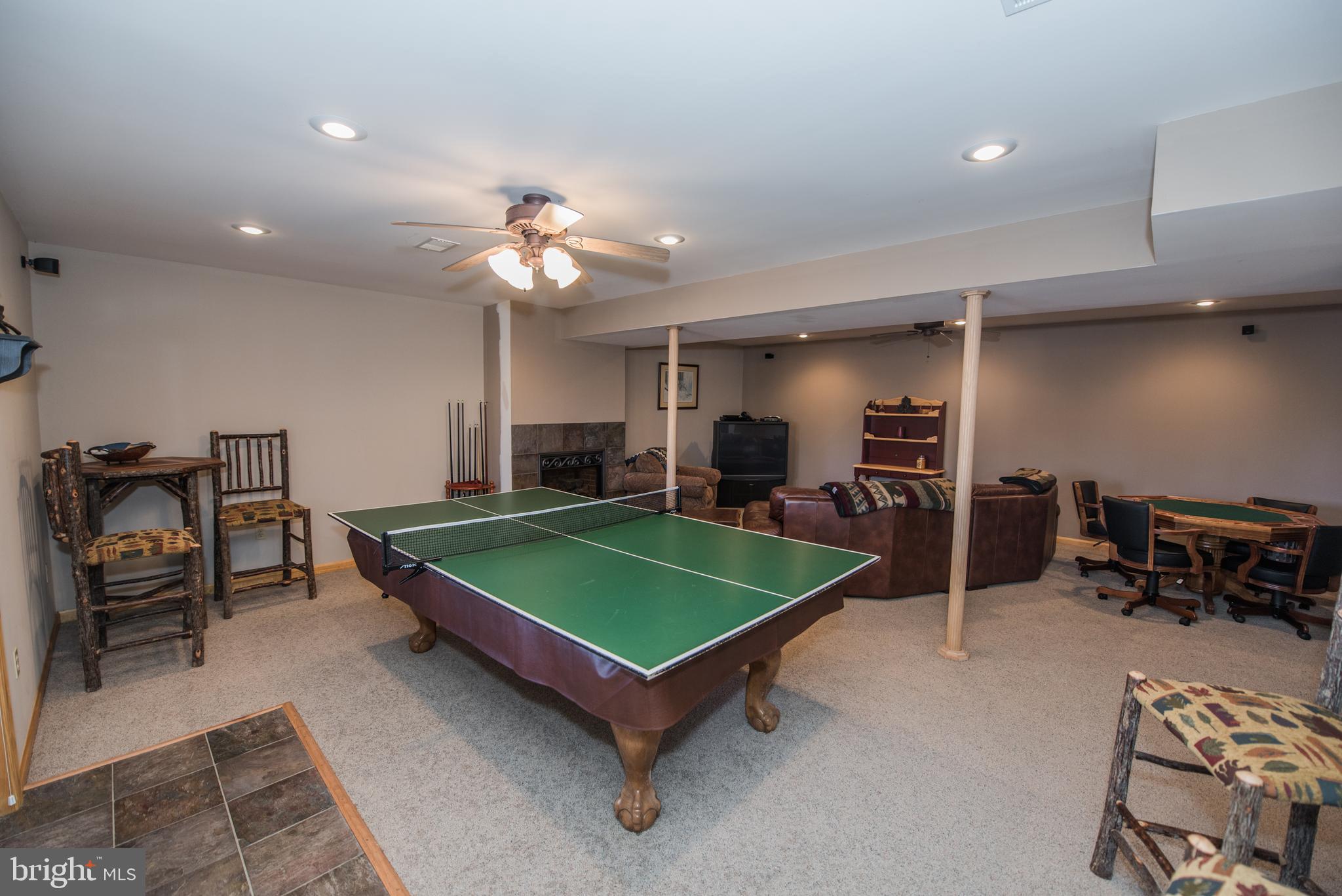 ROUSE MOUNTAIN - Residential