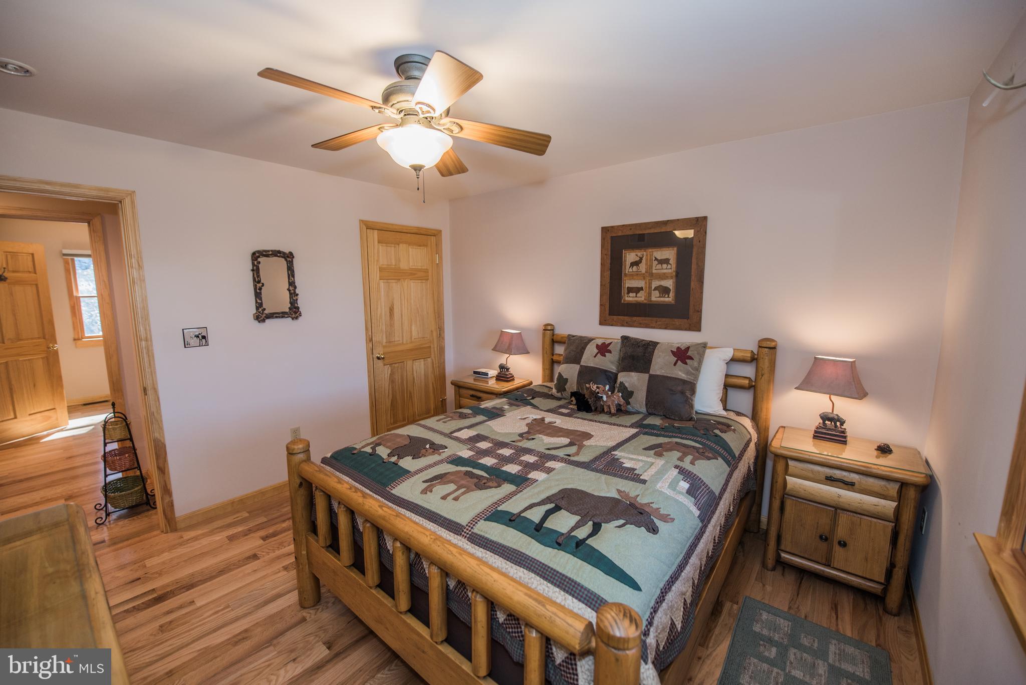 ROUSE MOUNTAIN - Residential