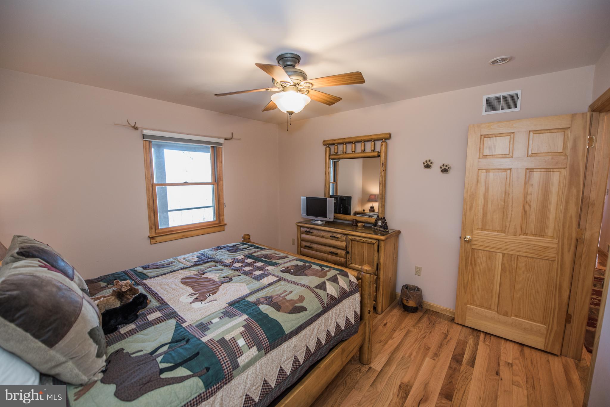 ROUSE MOUNTAIN - Residential