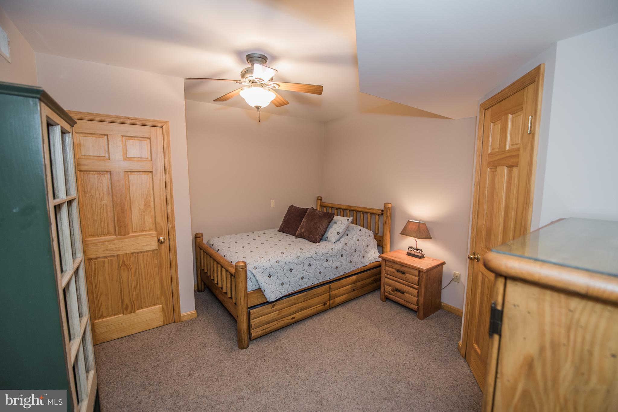 ROUSE MOUNTAIN - Residential