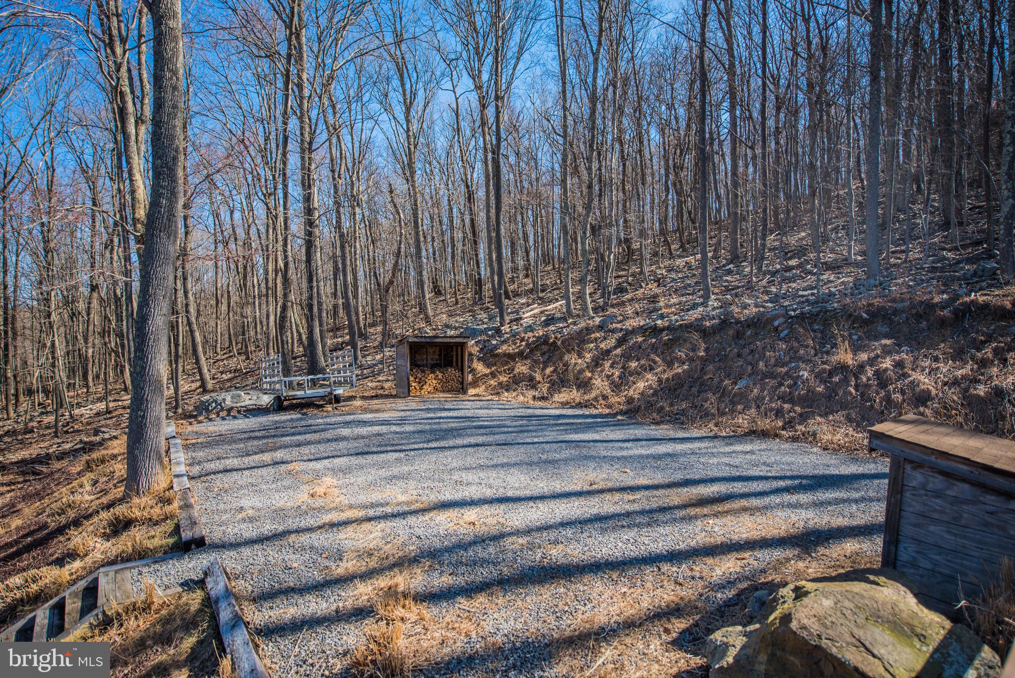 ROUSE MOUNTAIN - Residential