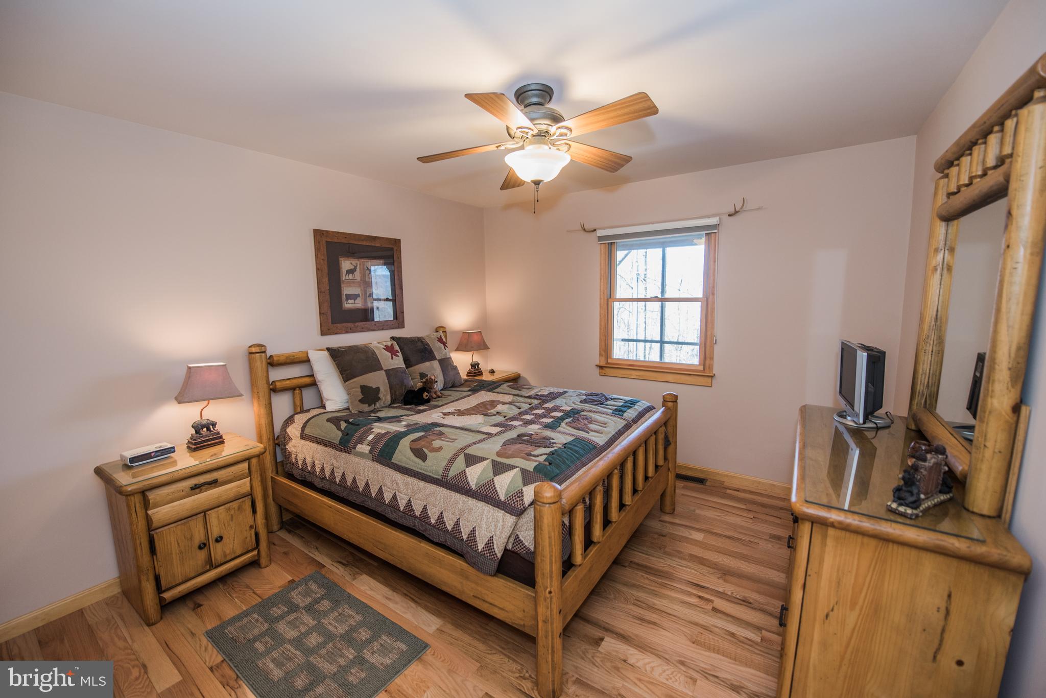 ROUSE MOUNTAIN - Residential