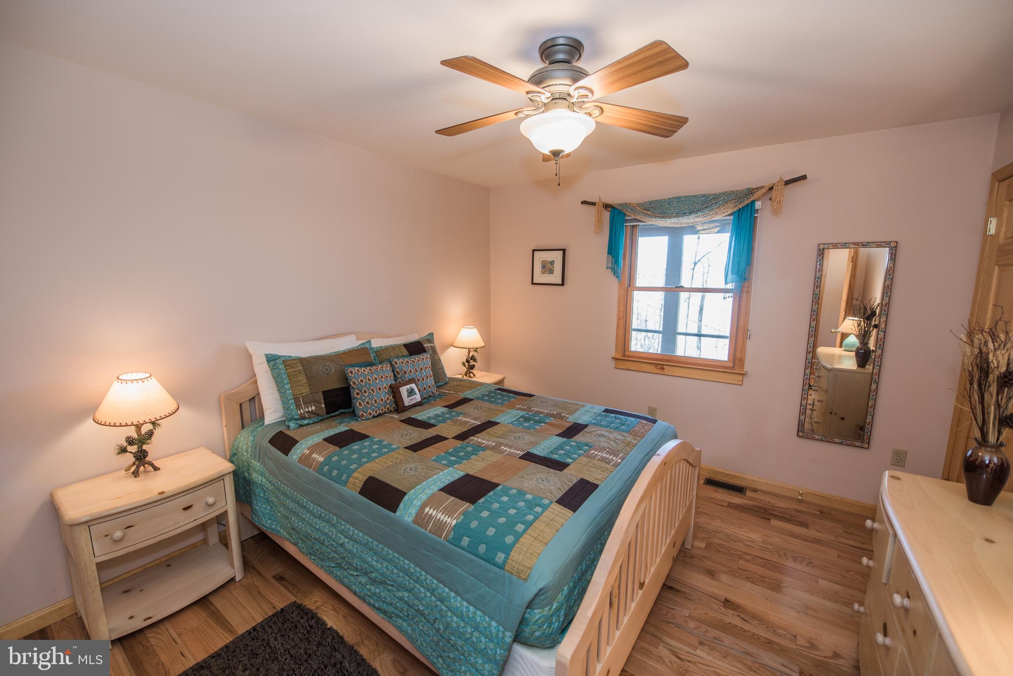 ROUSE MOUNTAIN - Residential