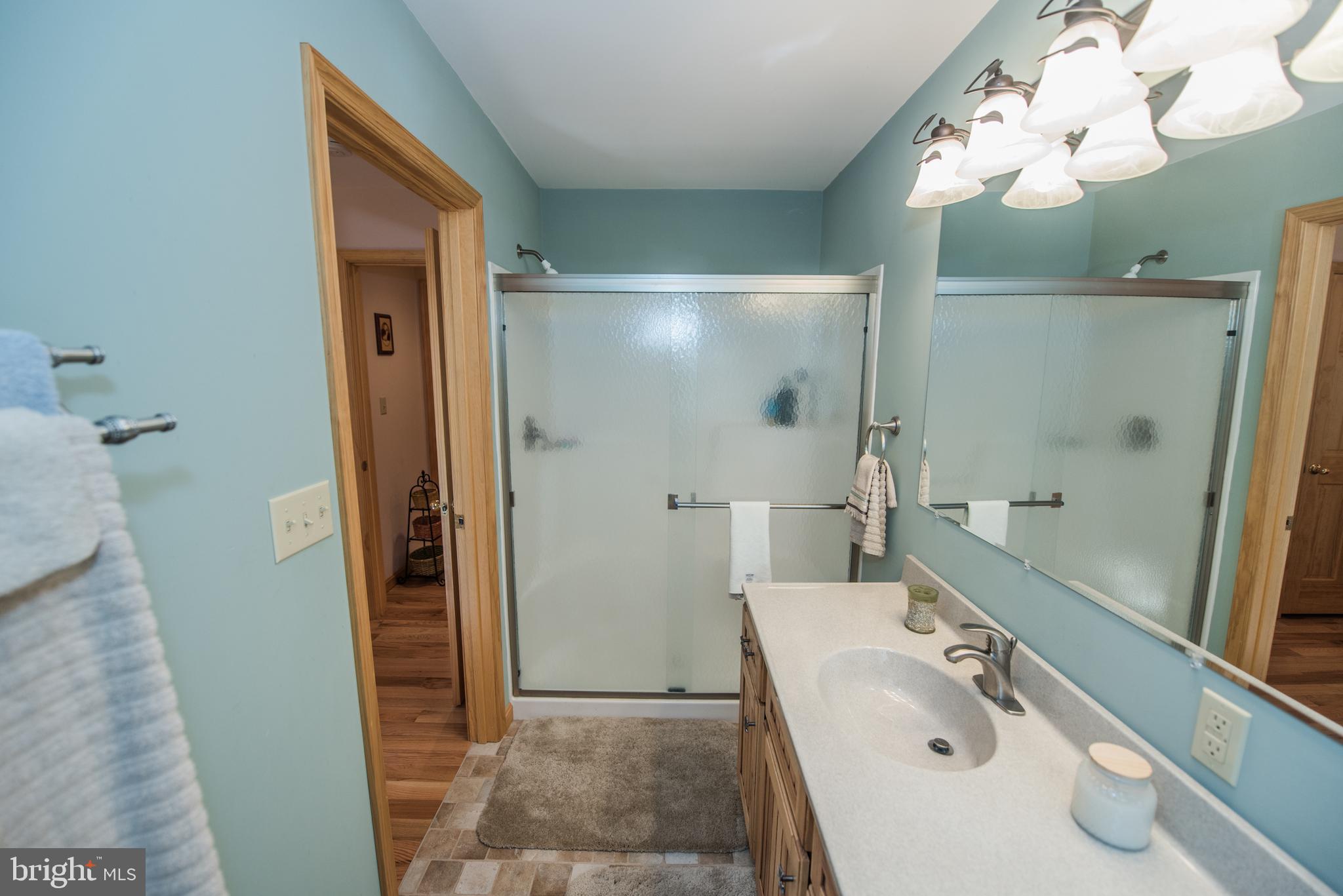 ROUSE MOUNTAIN - Residential