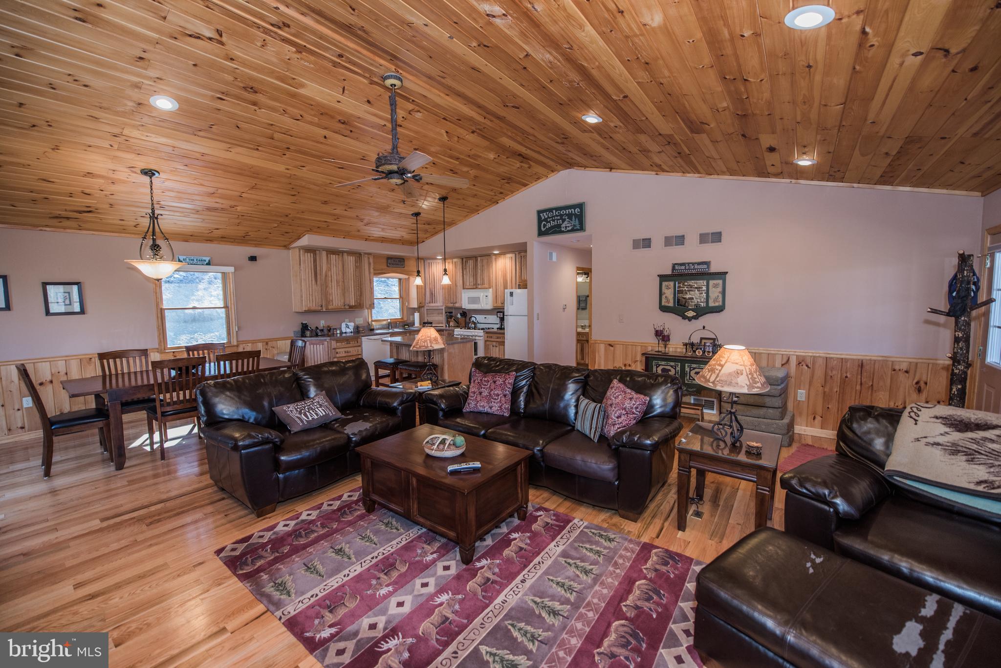 ROUSE MOUNTAIN - Residential