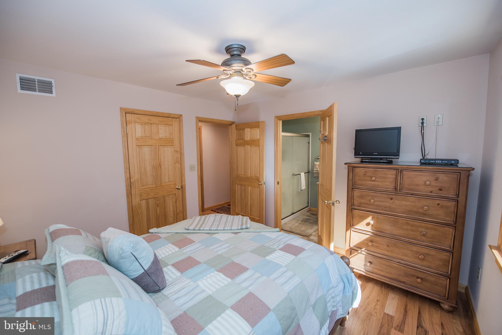 ROUSE MOUNTAIN - Residential