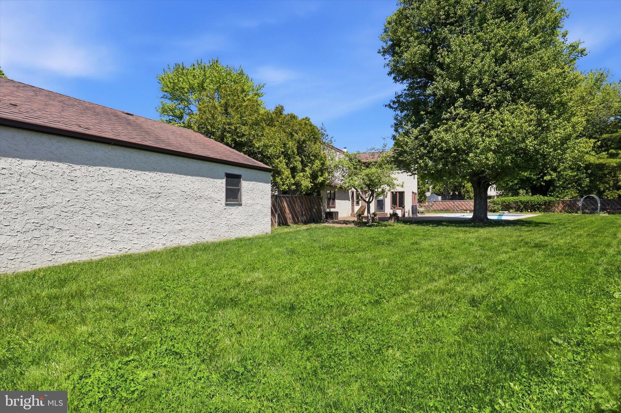 MAPLE GLEN - Residential