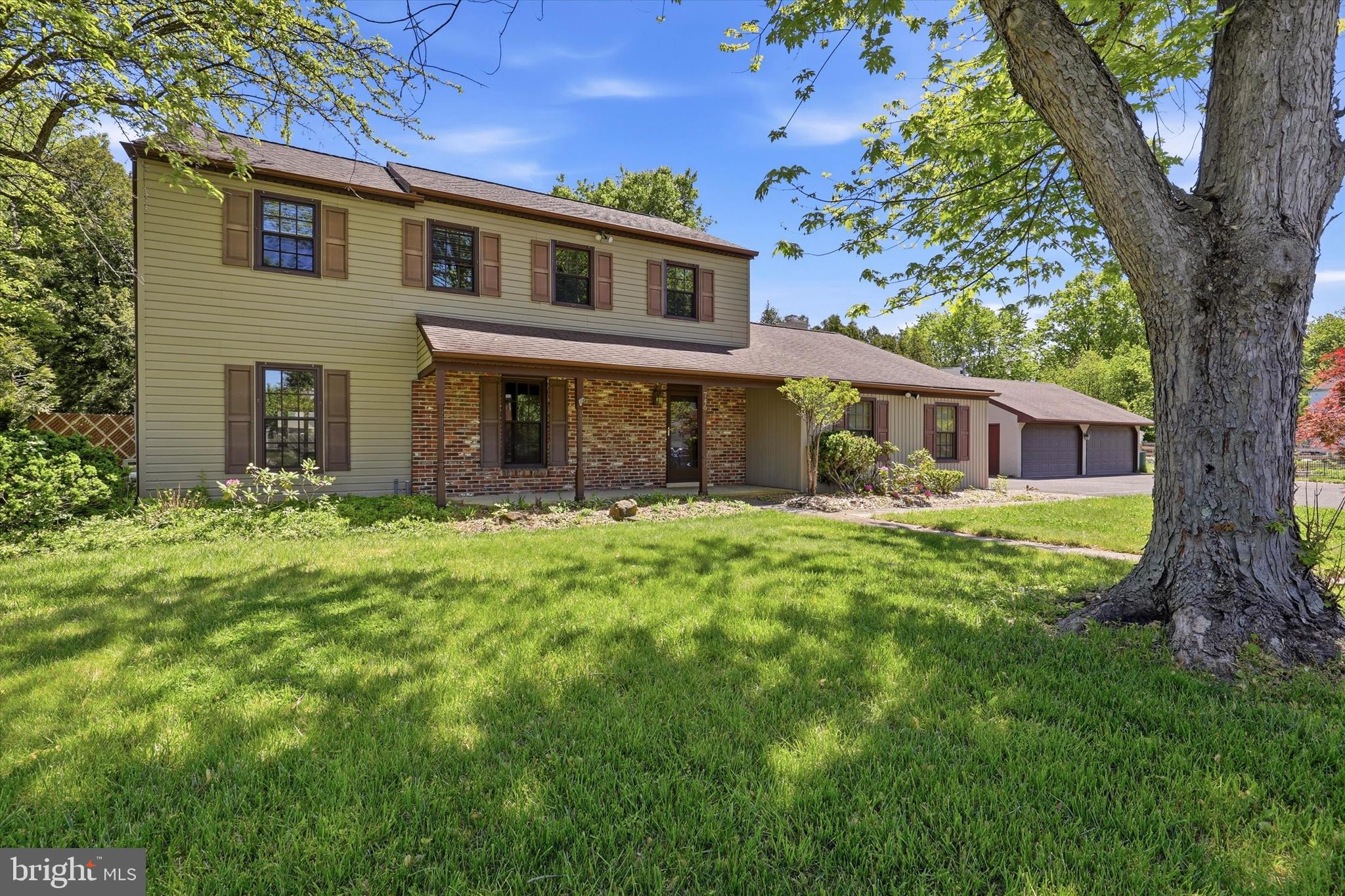 MAPLE GLEN - Residential