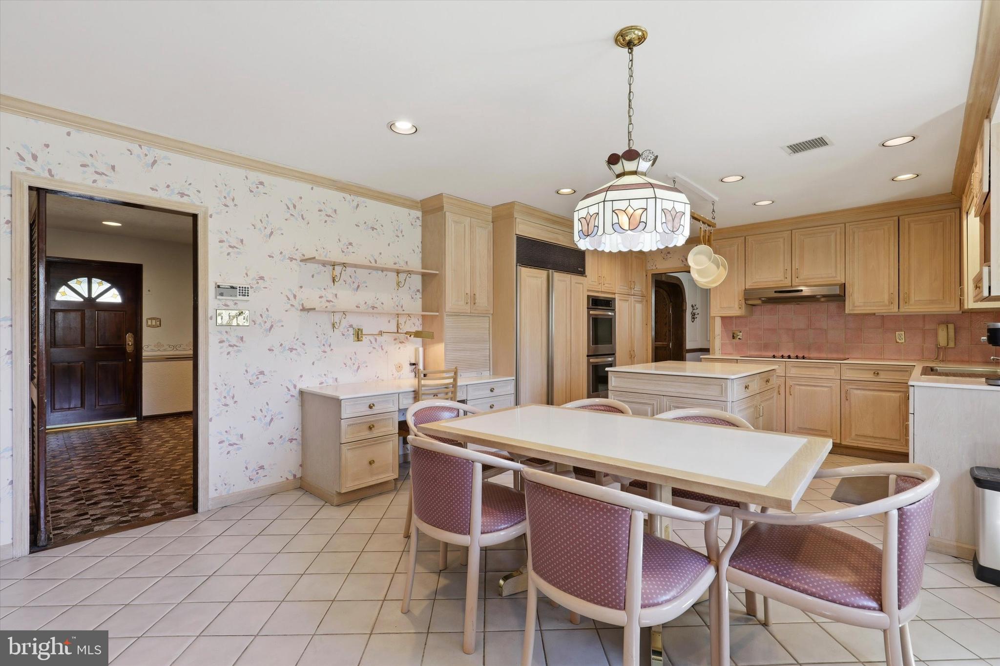 MAPLE GLEN - Residential