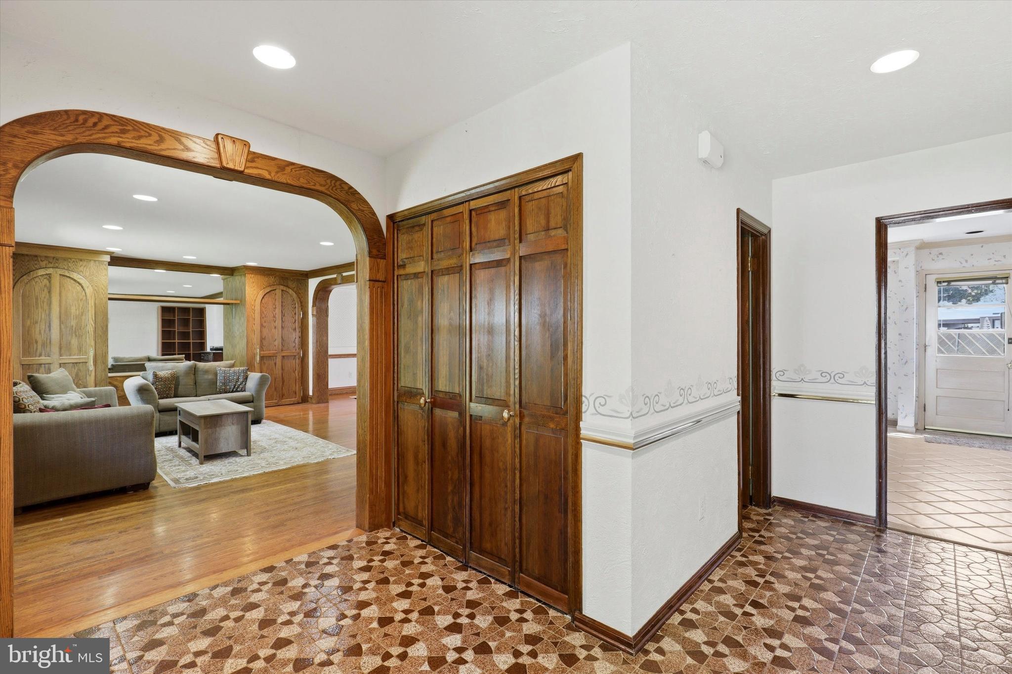 MAPLE GLEN - Residential