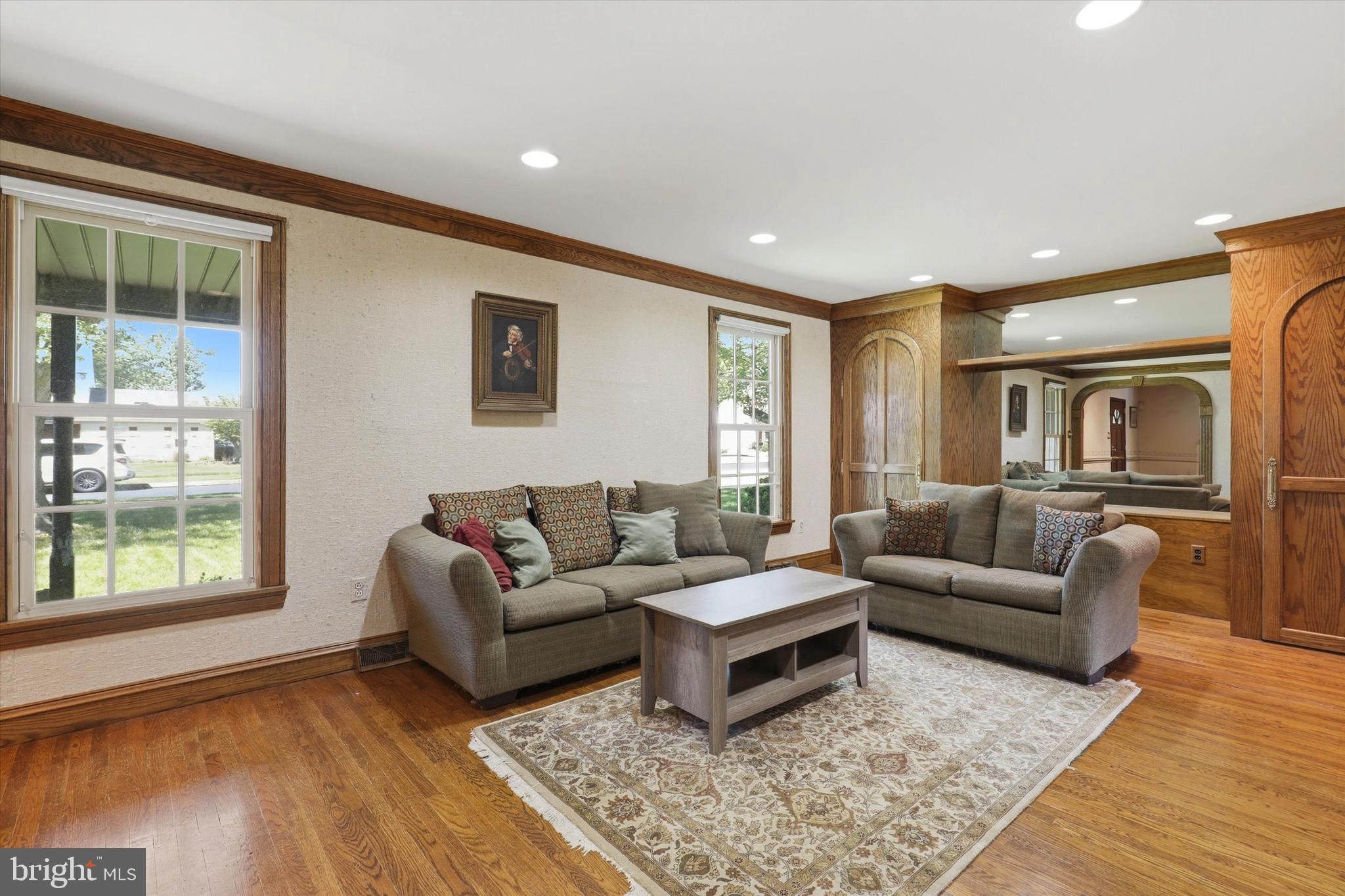 MAPLE GLEN - Residential
