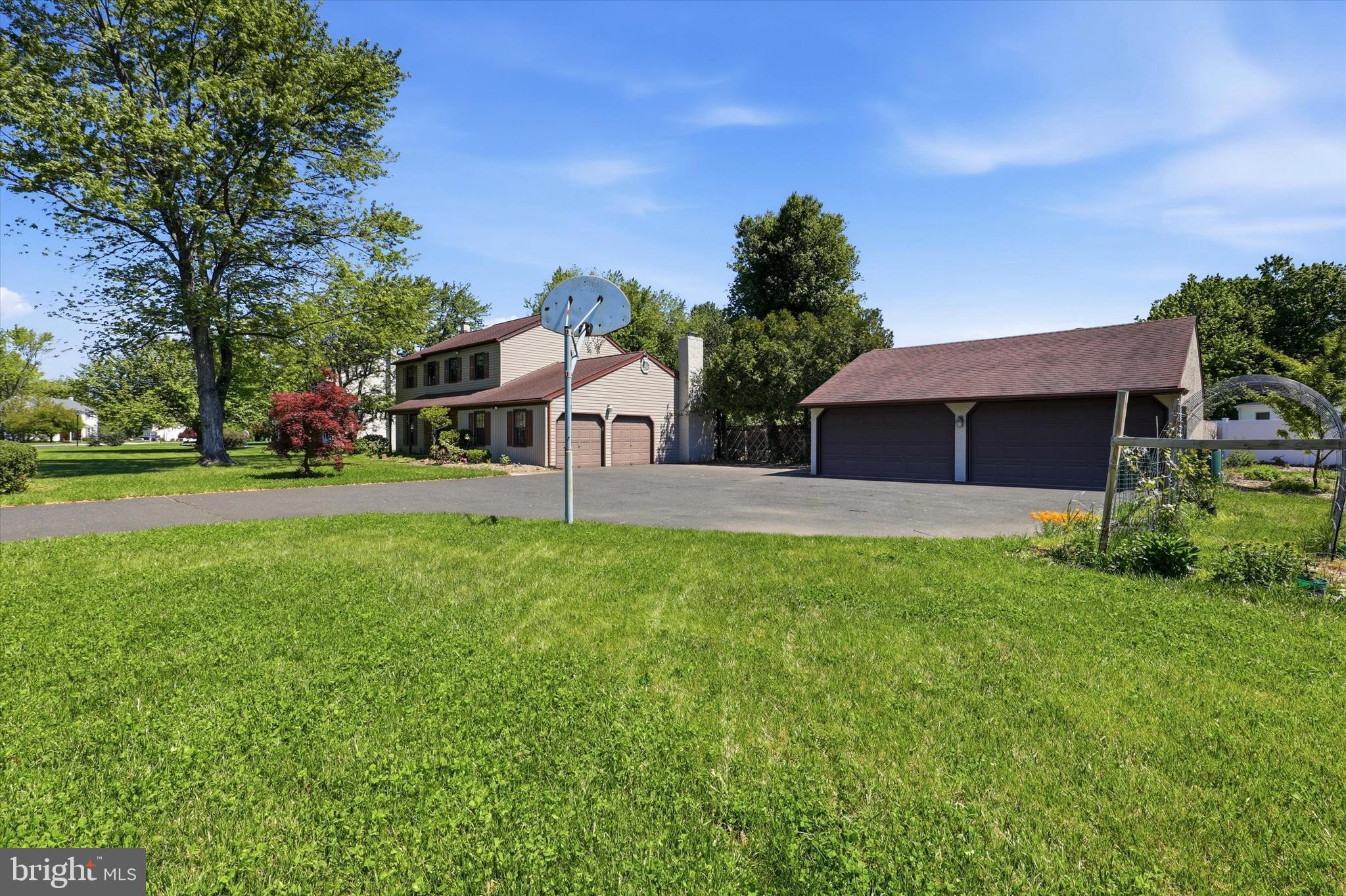 MAPLE GLEN - Residential
