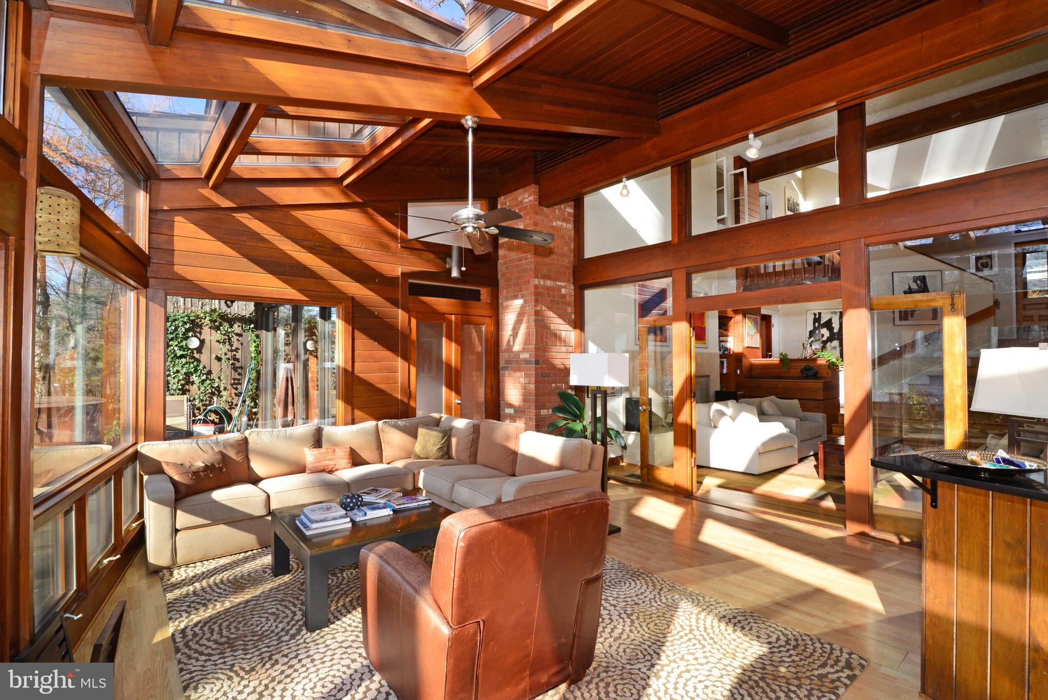 RESTON - Residential