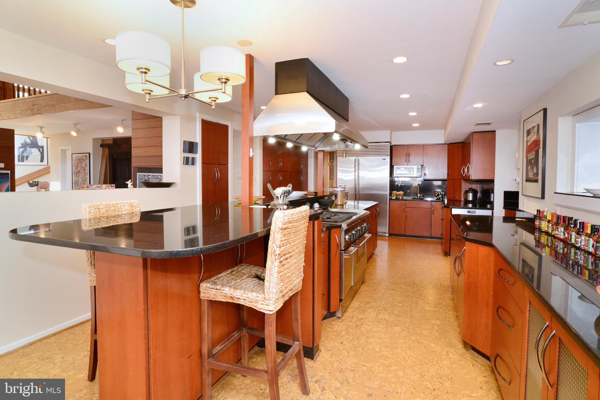 RESTON - Residential