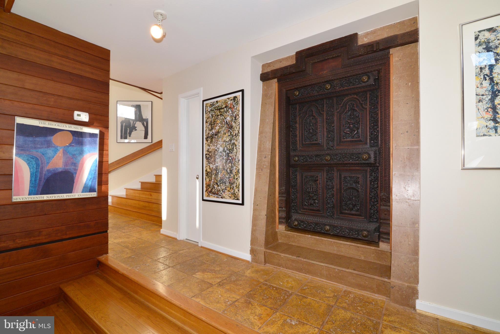 RESTON - Residential