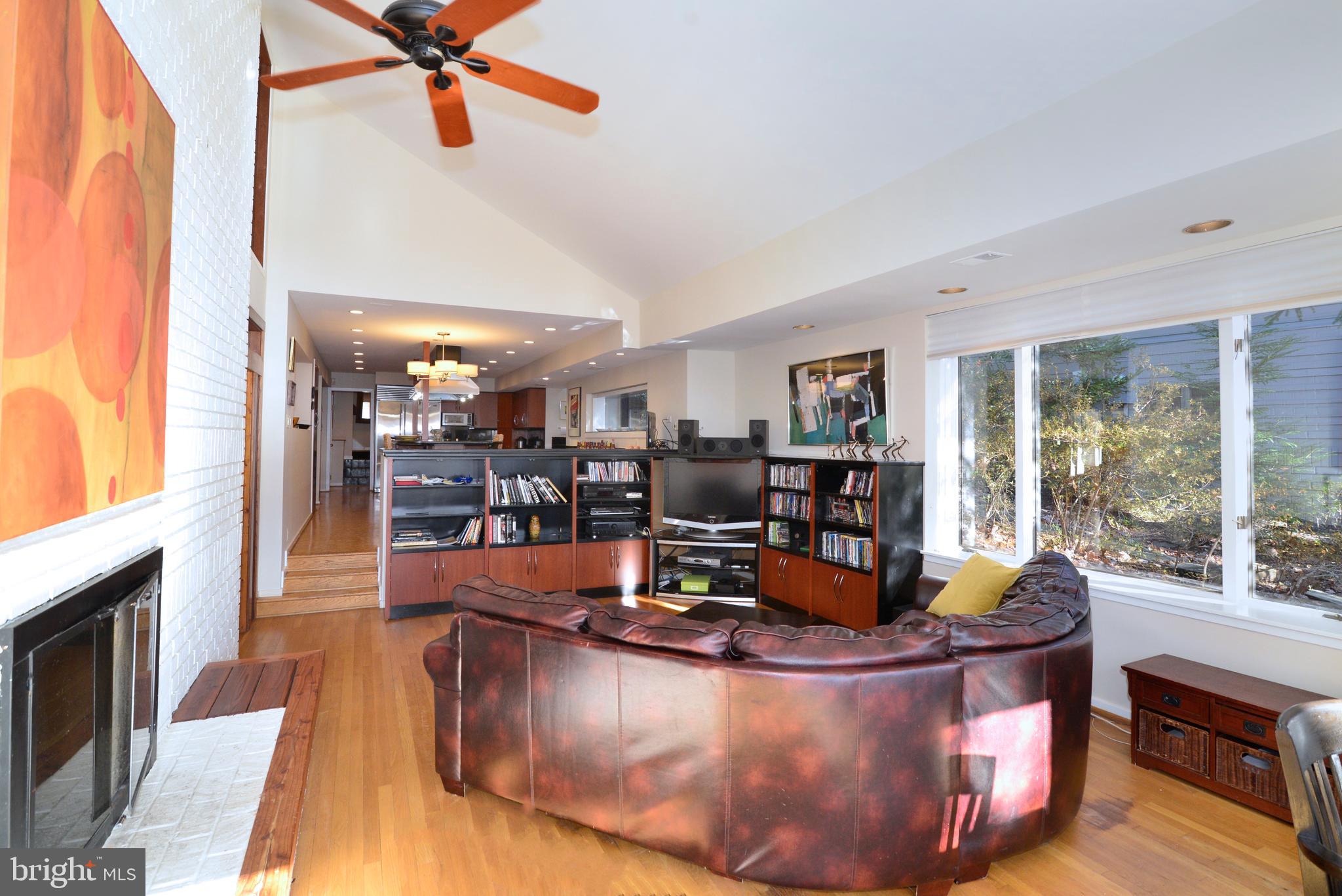 RESTON - Residential