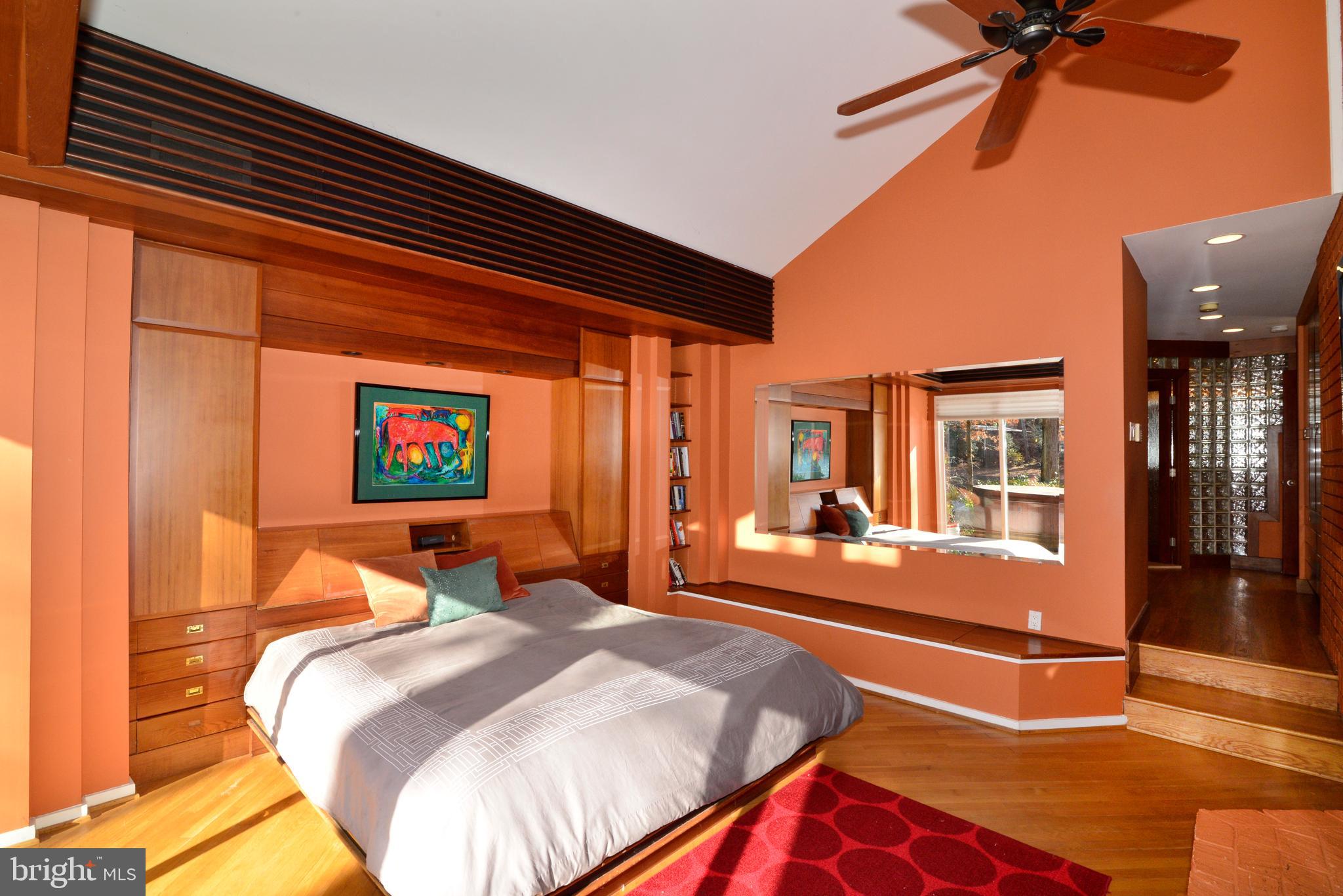 RESTON - Residential